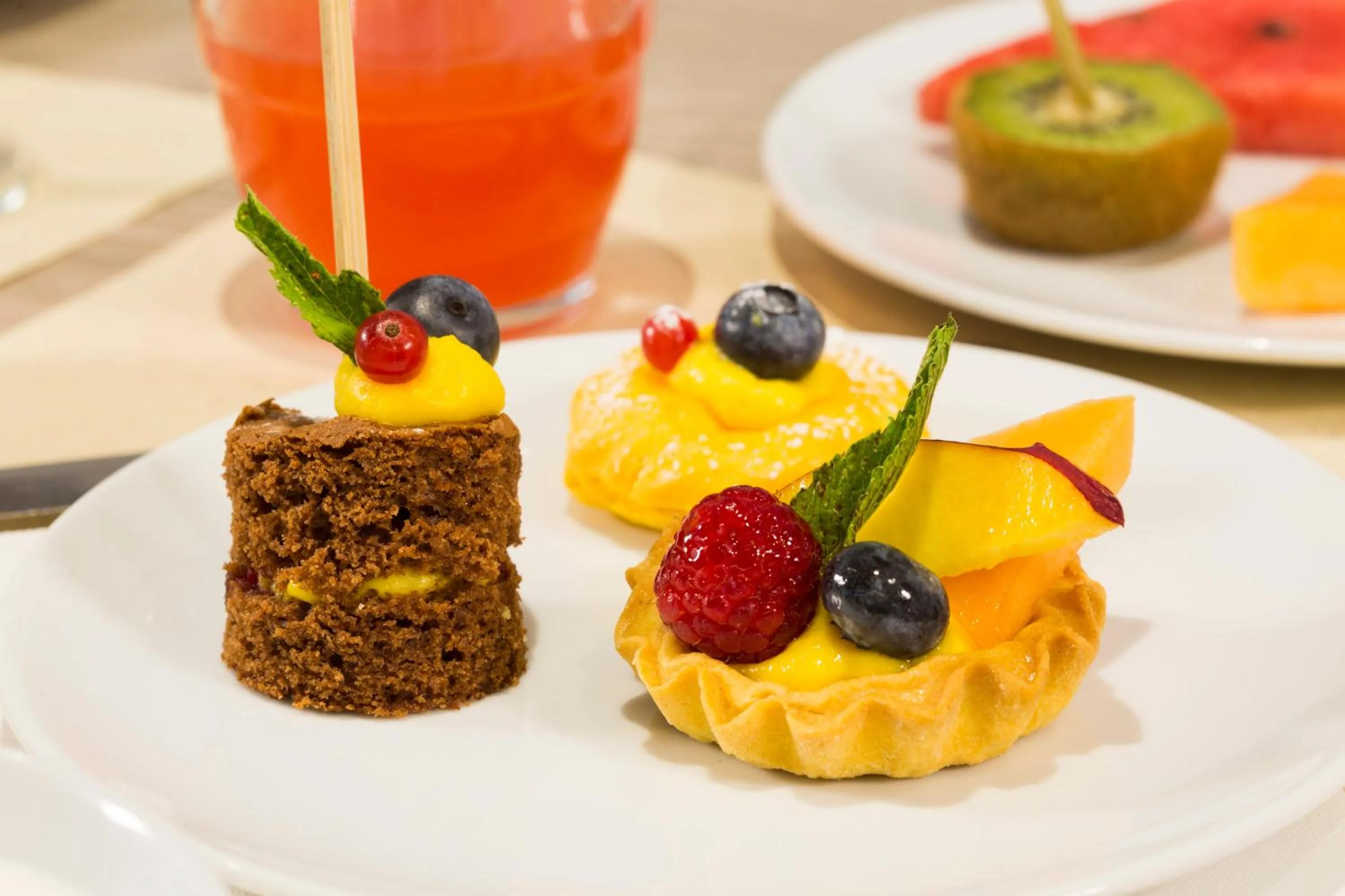 Continental breakfast in Astoria Suite Hotel