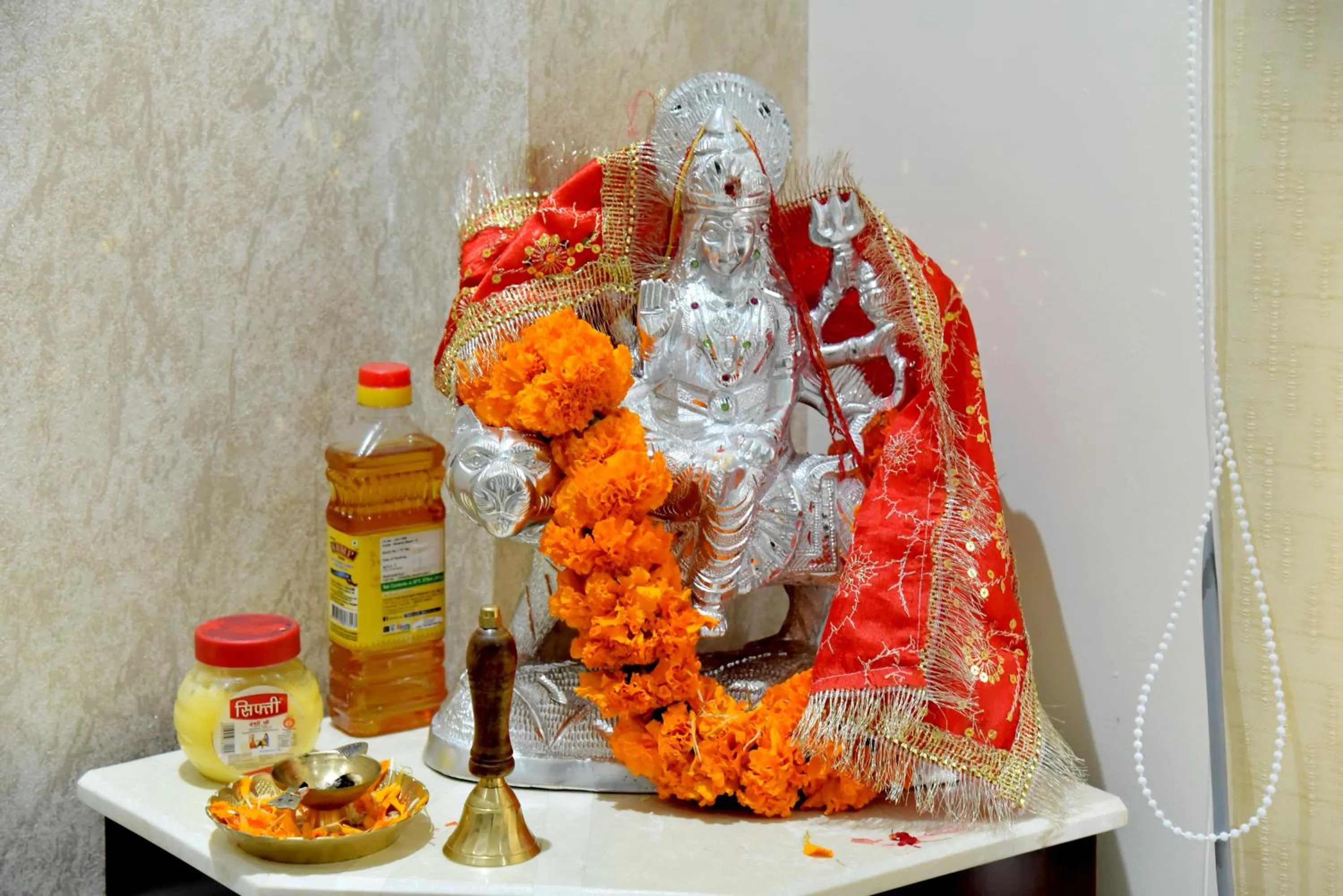 Facade/entrance in The Divine Oak Golden Leaf