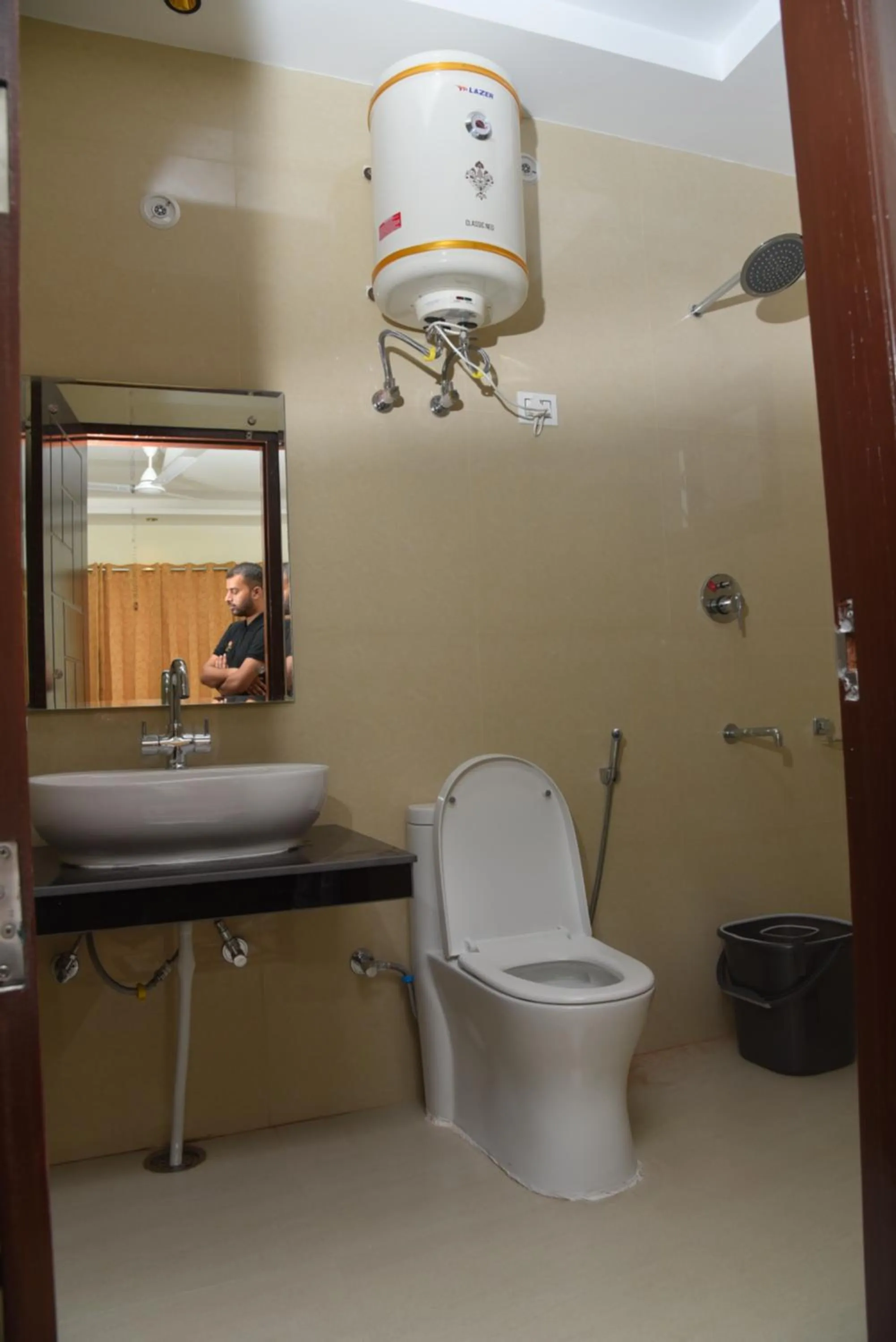 Bathroom in The Divine Oak Golden Leaf