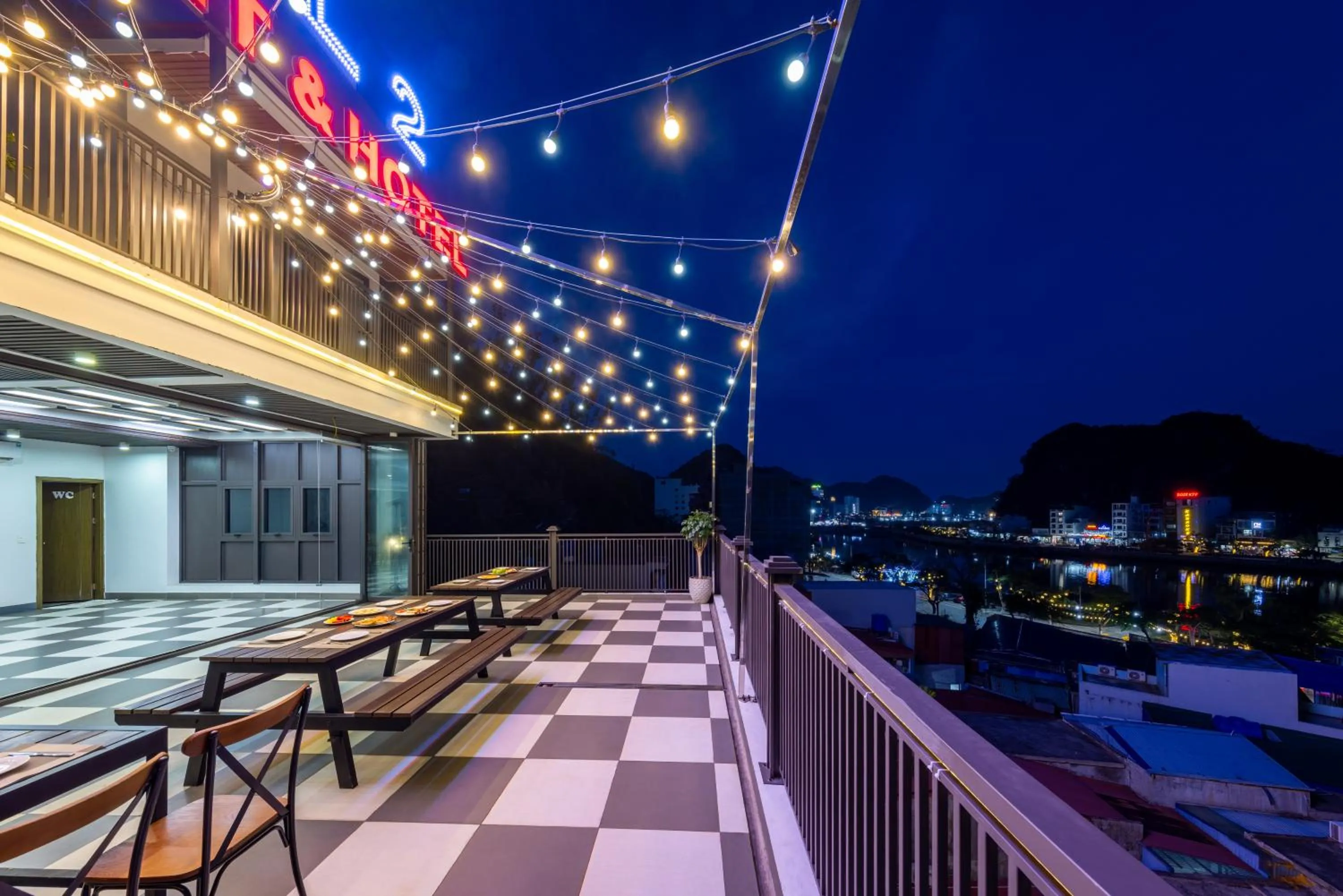 Property building in Cat Ba Seoul 2 Hotel & Apartment