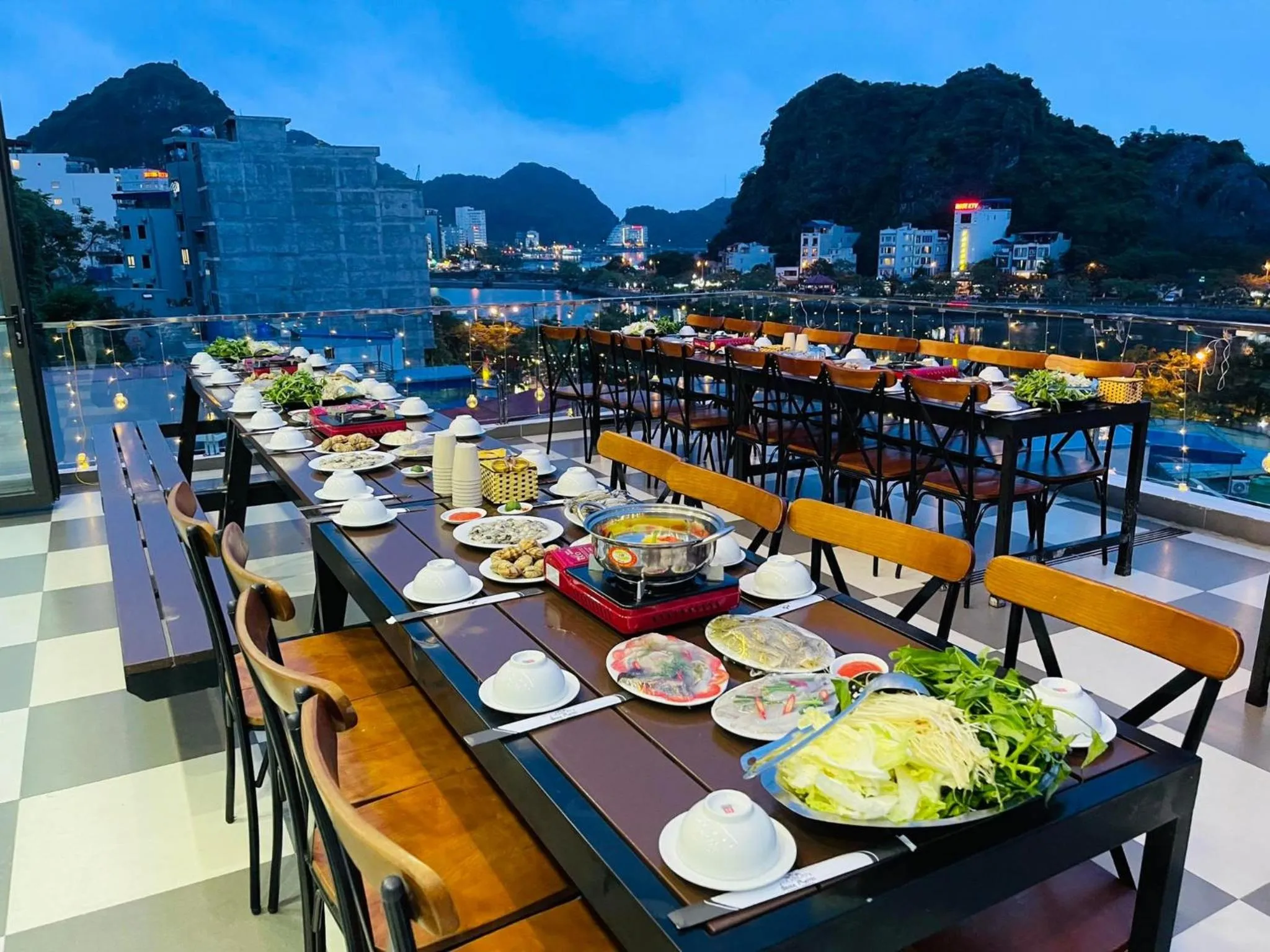 Natural landscape in Cat Ba Seoul 2 Hotel & Apartment