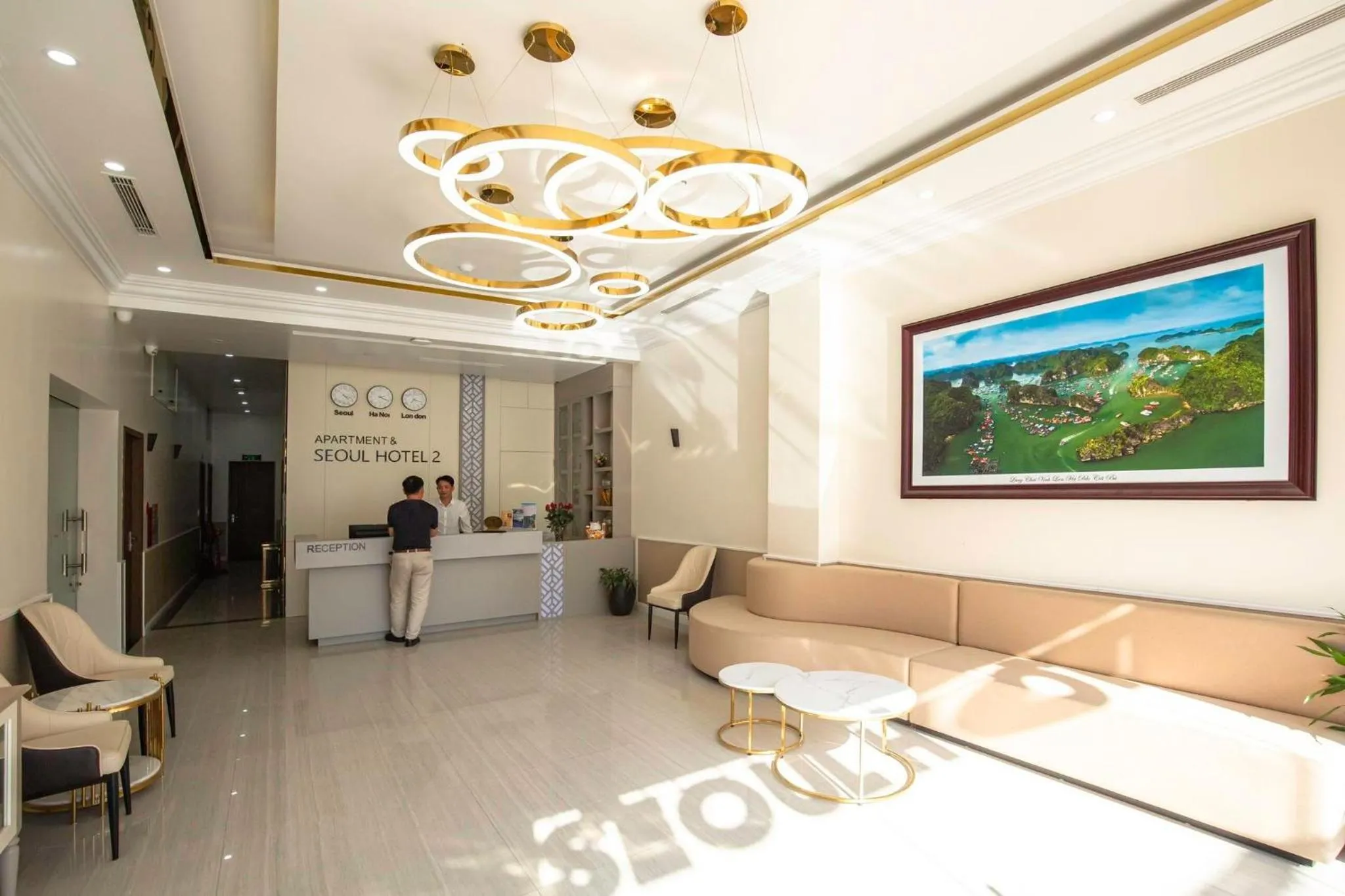 TV and multimedia in Cat Ba Seoul 2 Hotel & Apartment