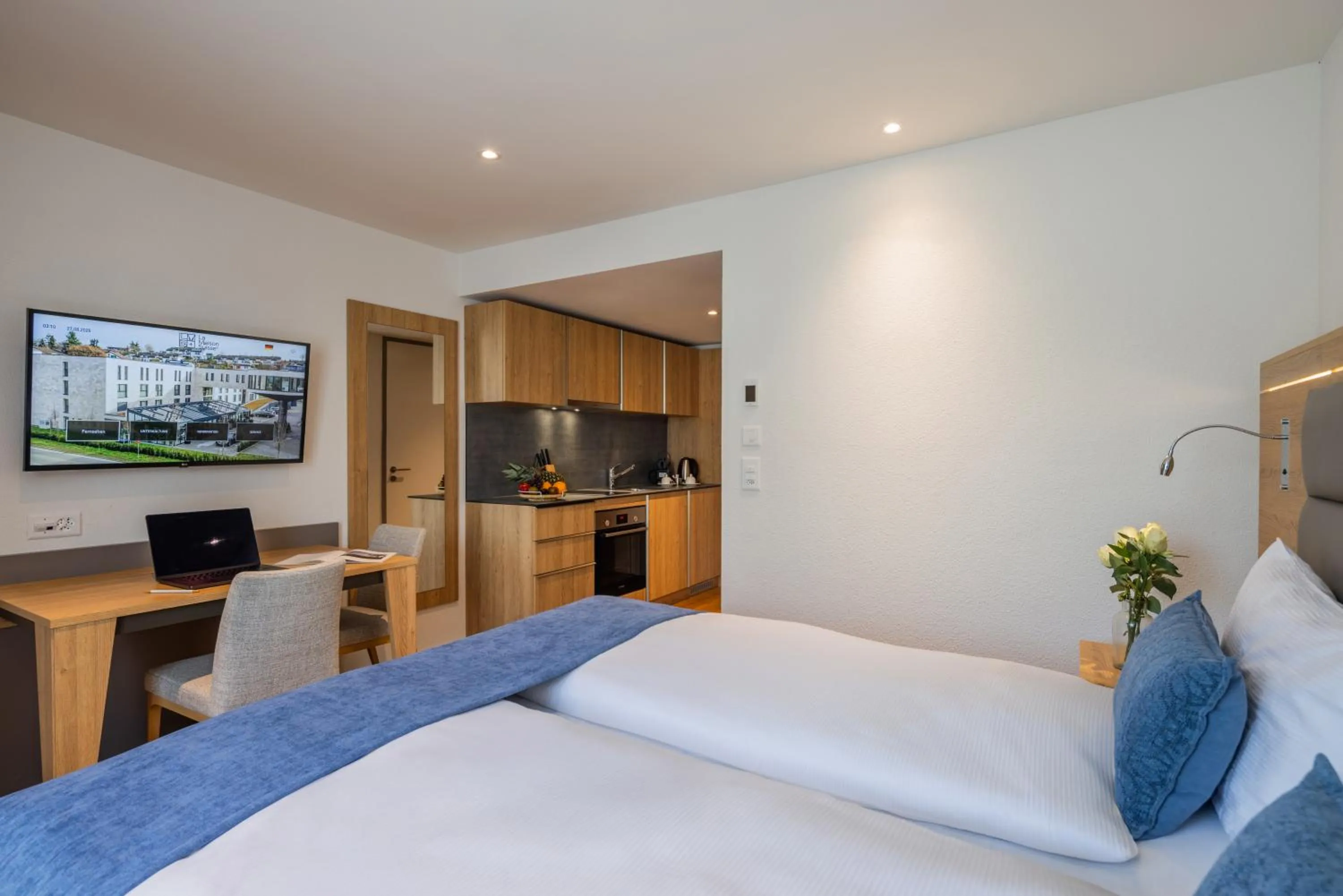 Bed in LMS - La Maison Suisse - Döttingen