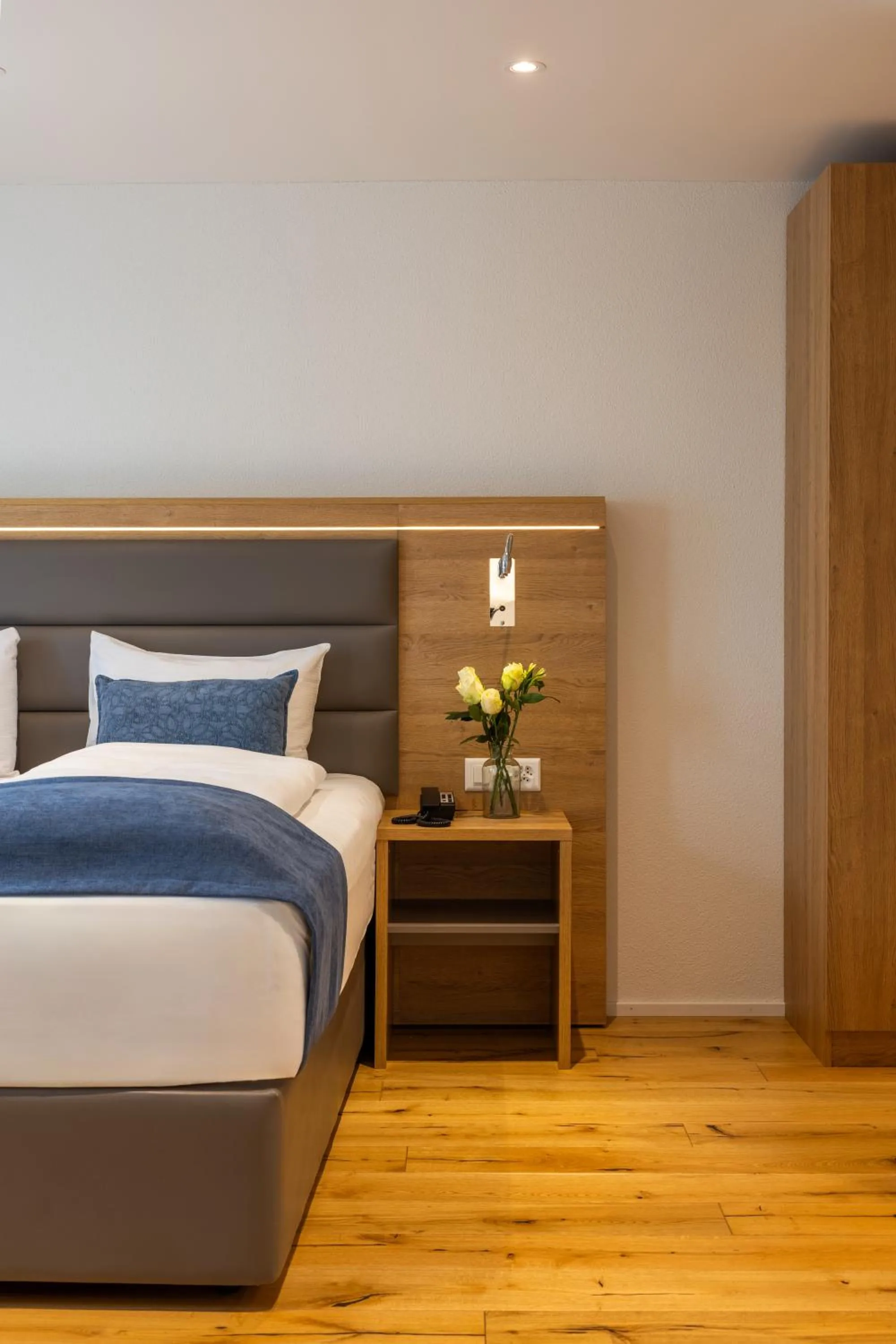 Bedroom, Bed in LMS - La Maison Suisse - Döttingen