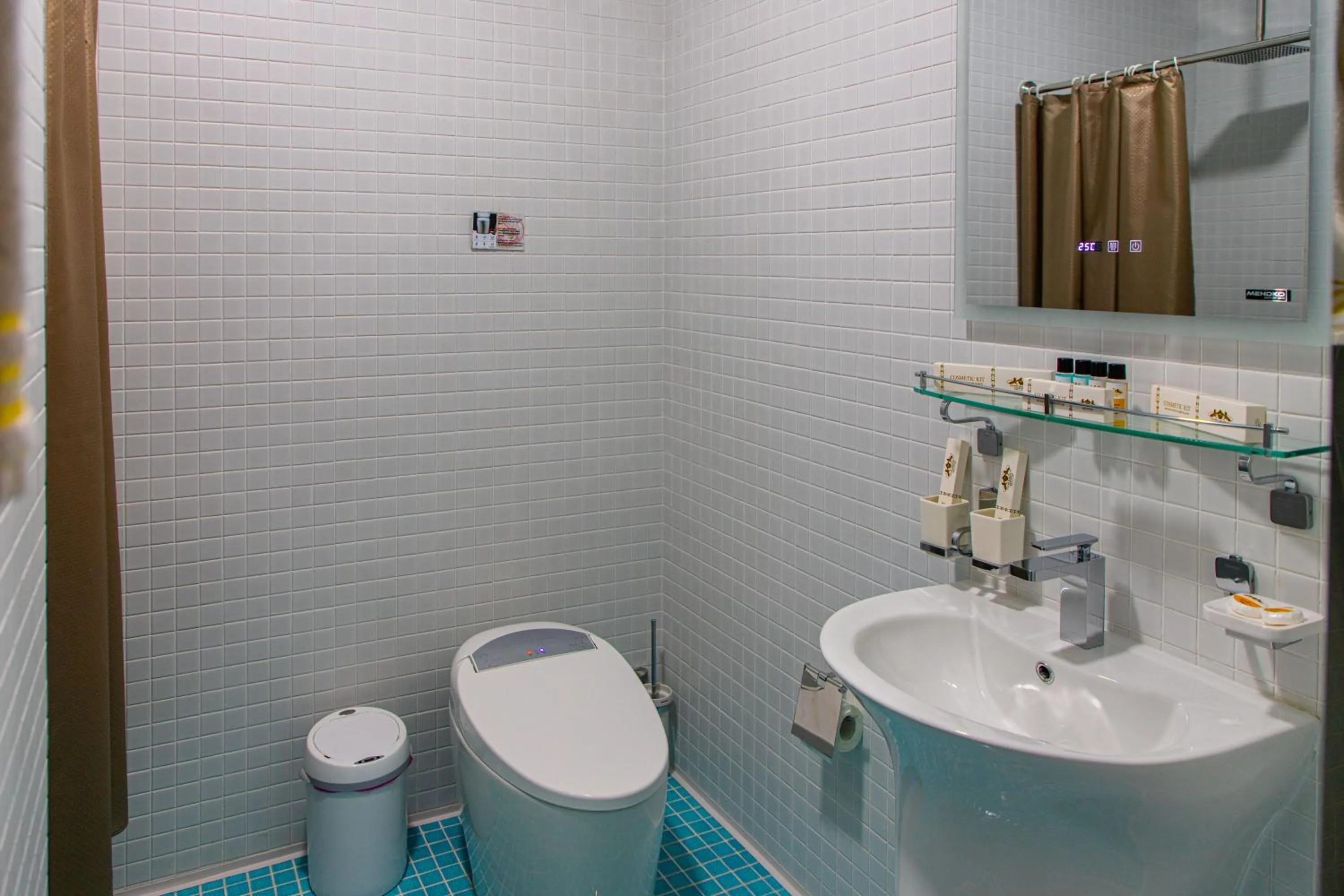 Shower in Golden Samarkand Hotel