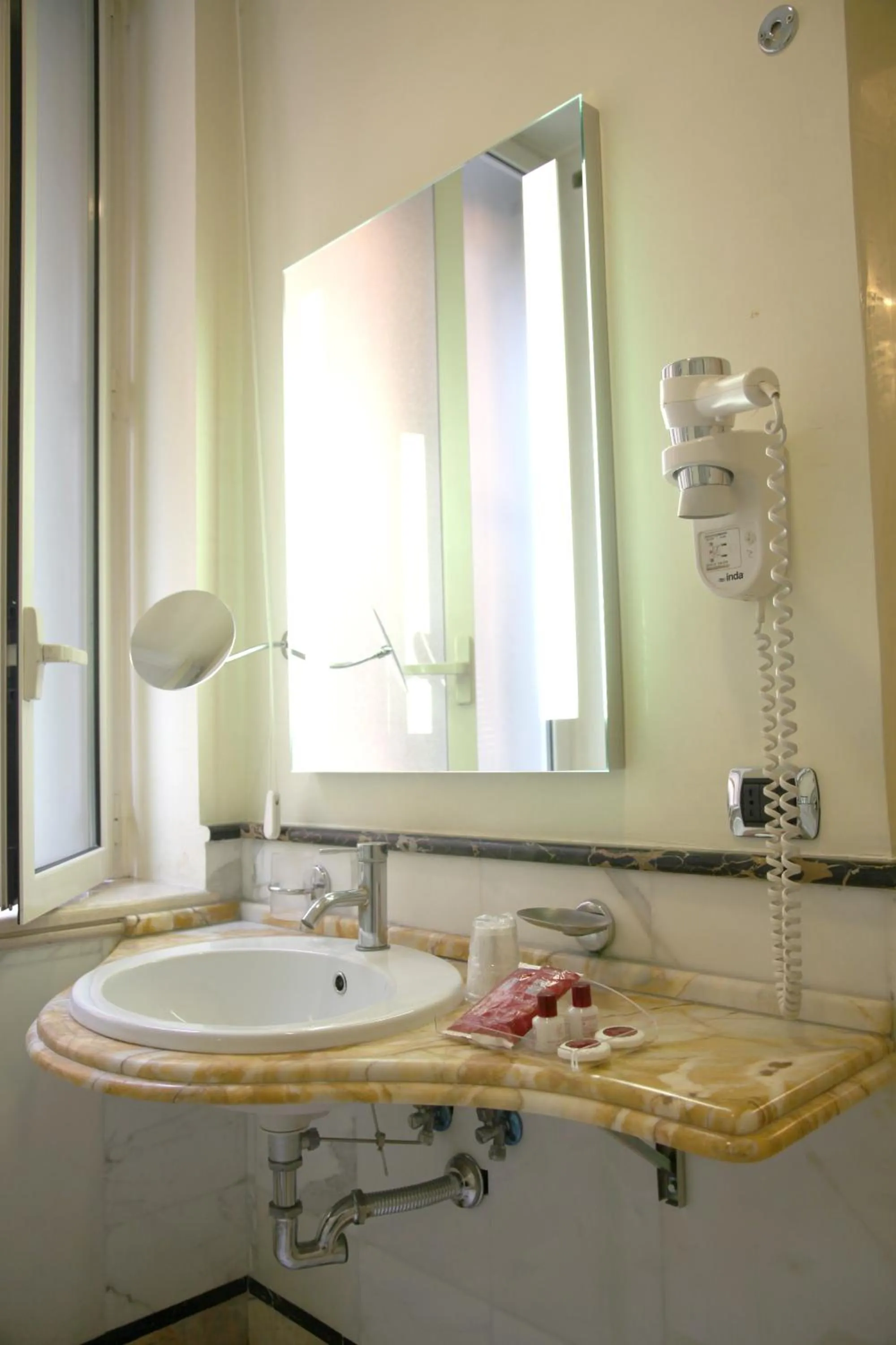 Bathroom in Suite Opera Rooms