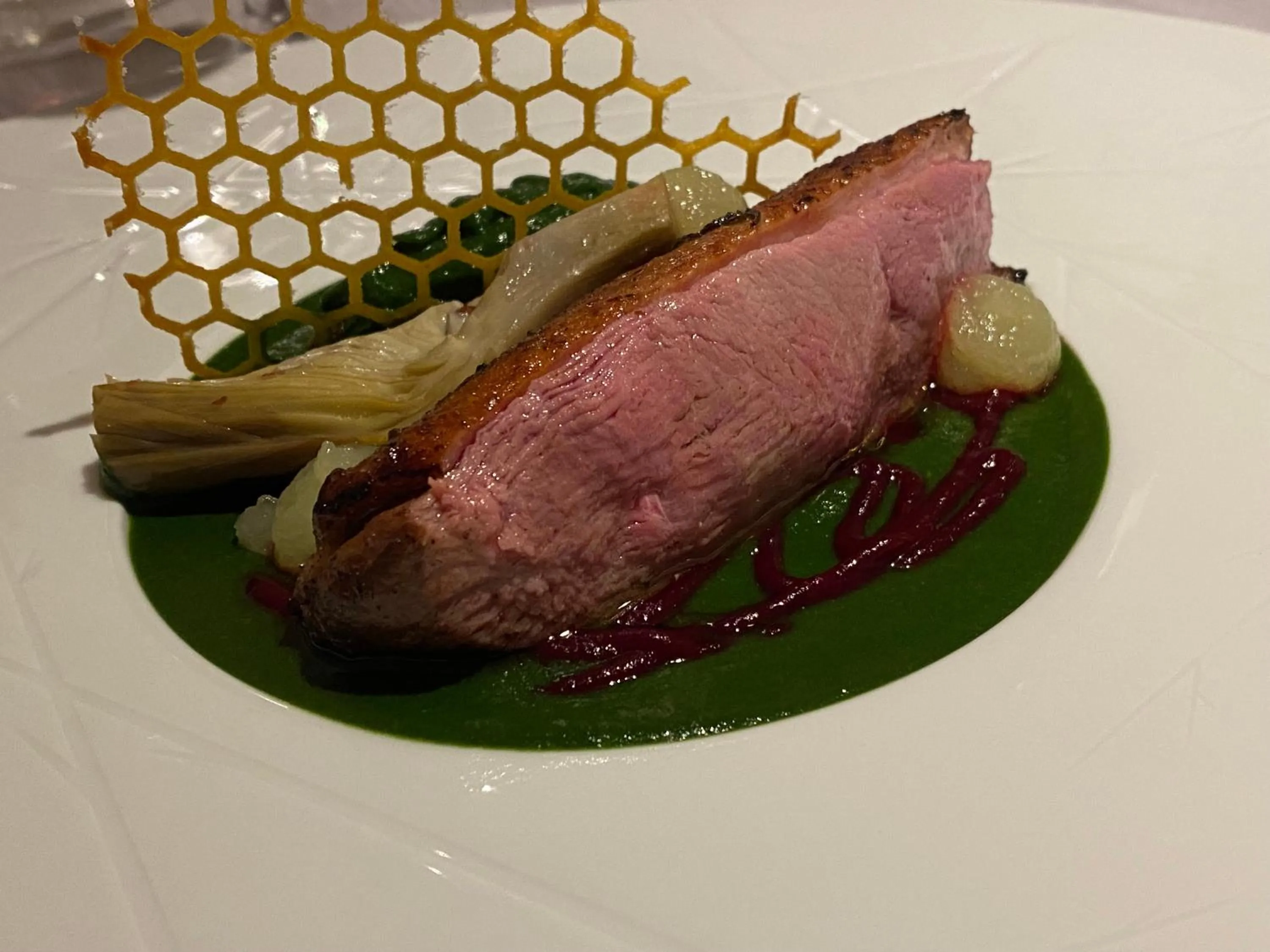 Restaurant/places to eat in Raffaelli Park Hotel