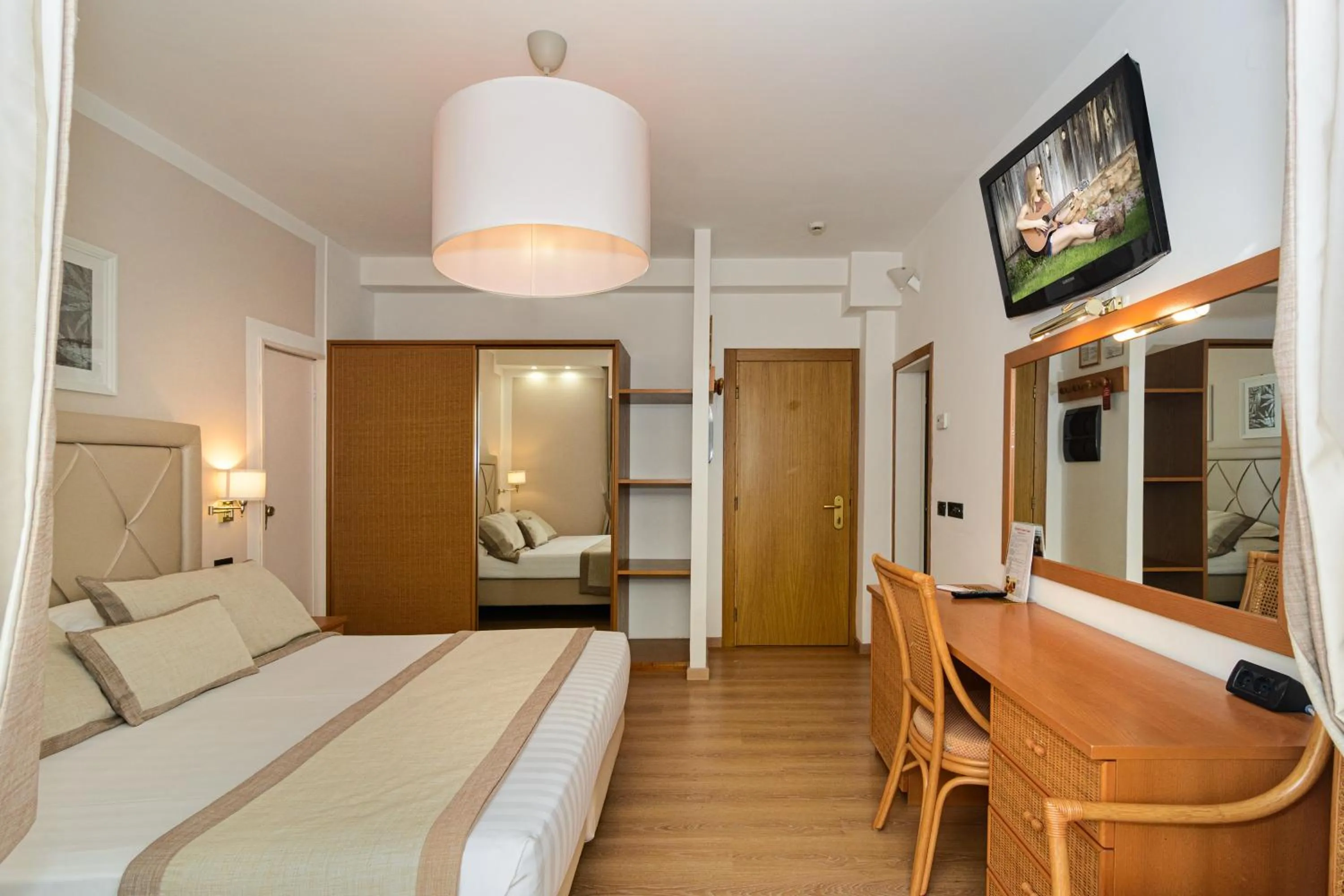 Raffaelli Park Hotel