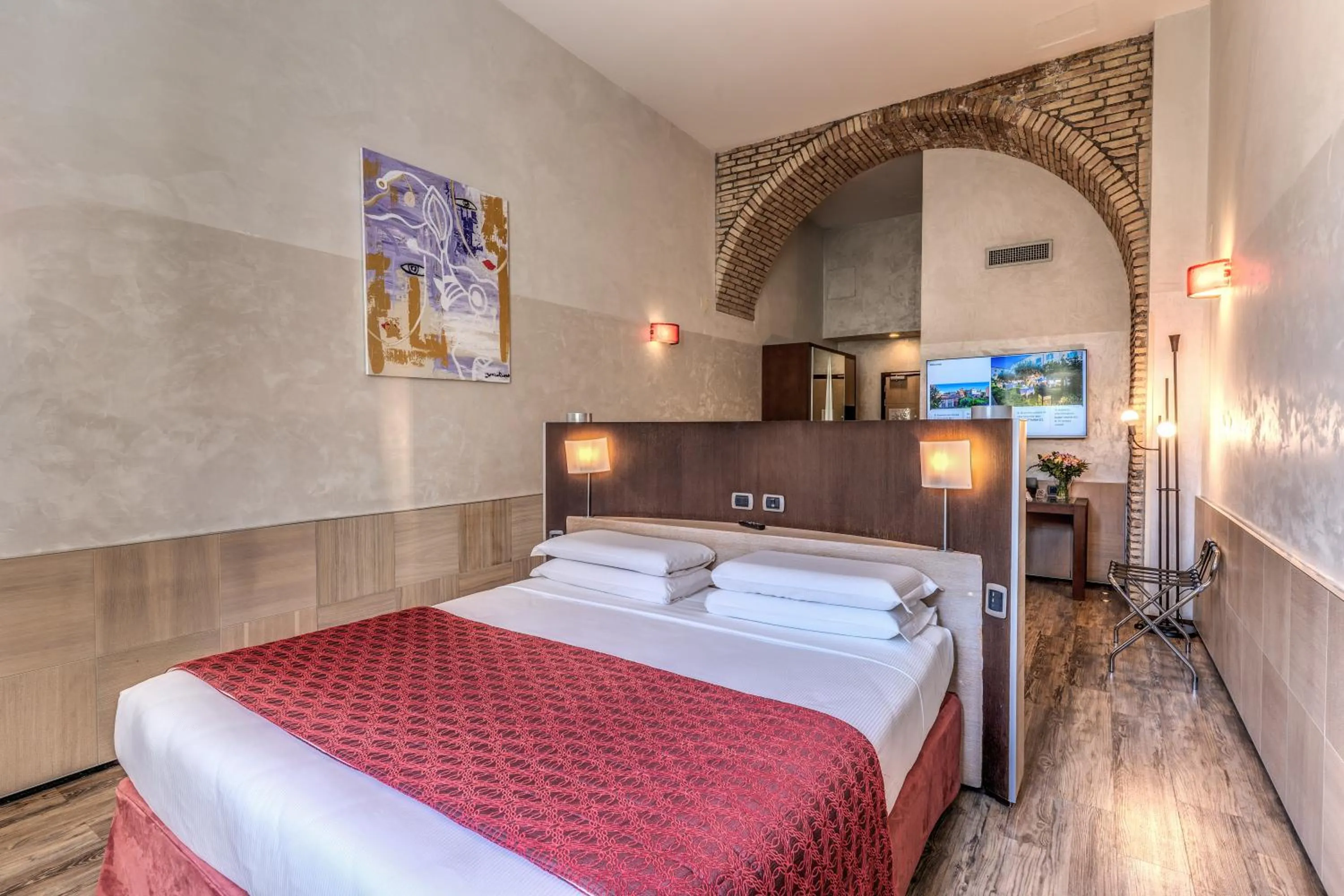 Photo of the whole room, Bed in Kolbe Hotel Rome