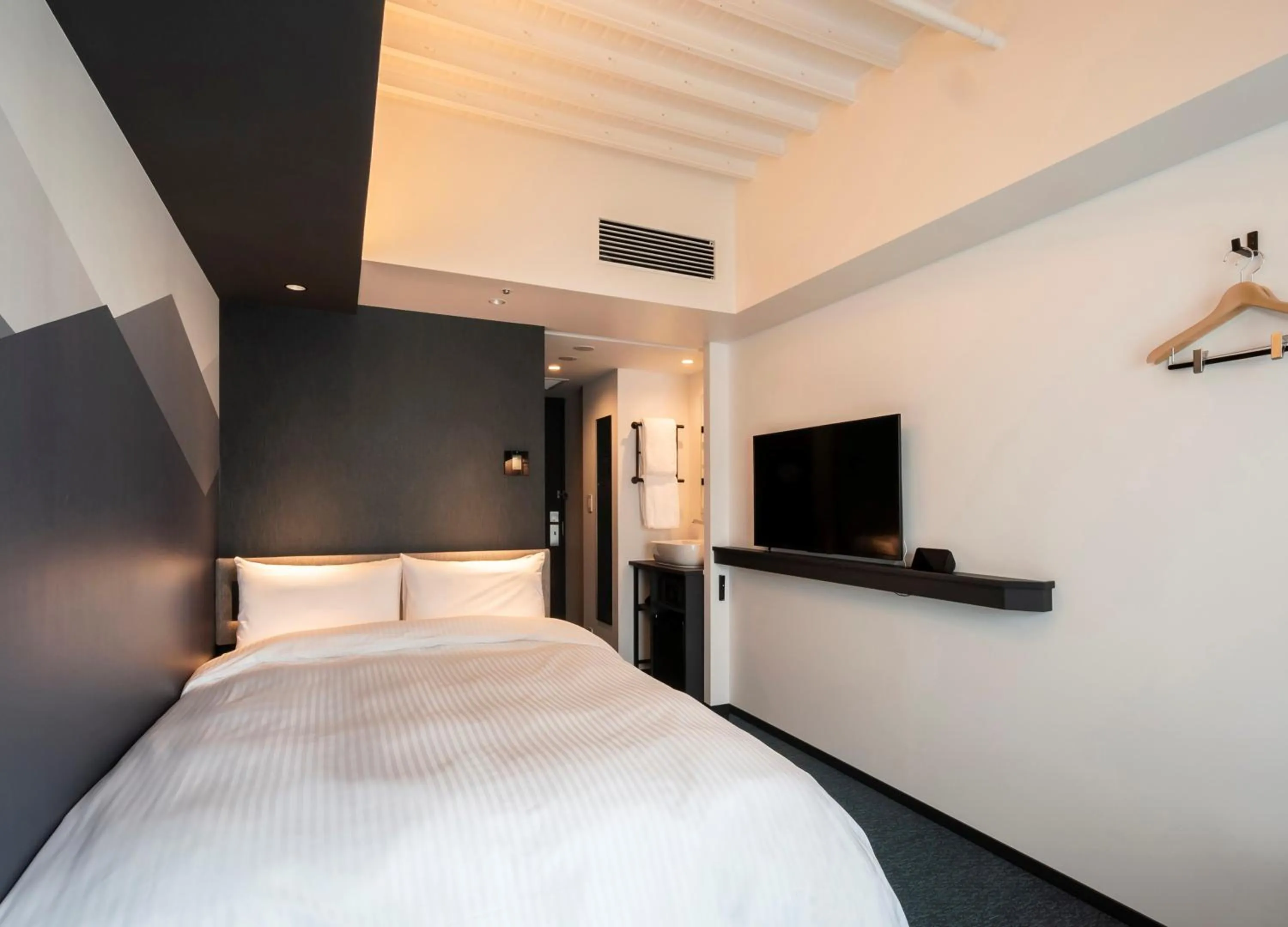 Bed in Prince Smart Inn Kyoto Sanjo