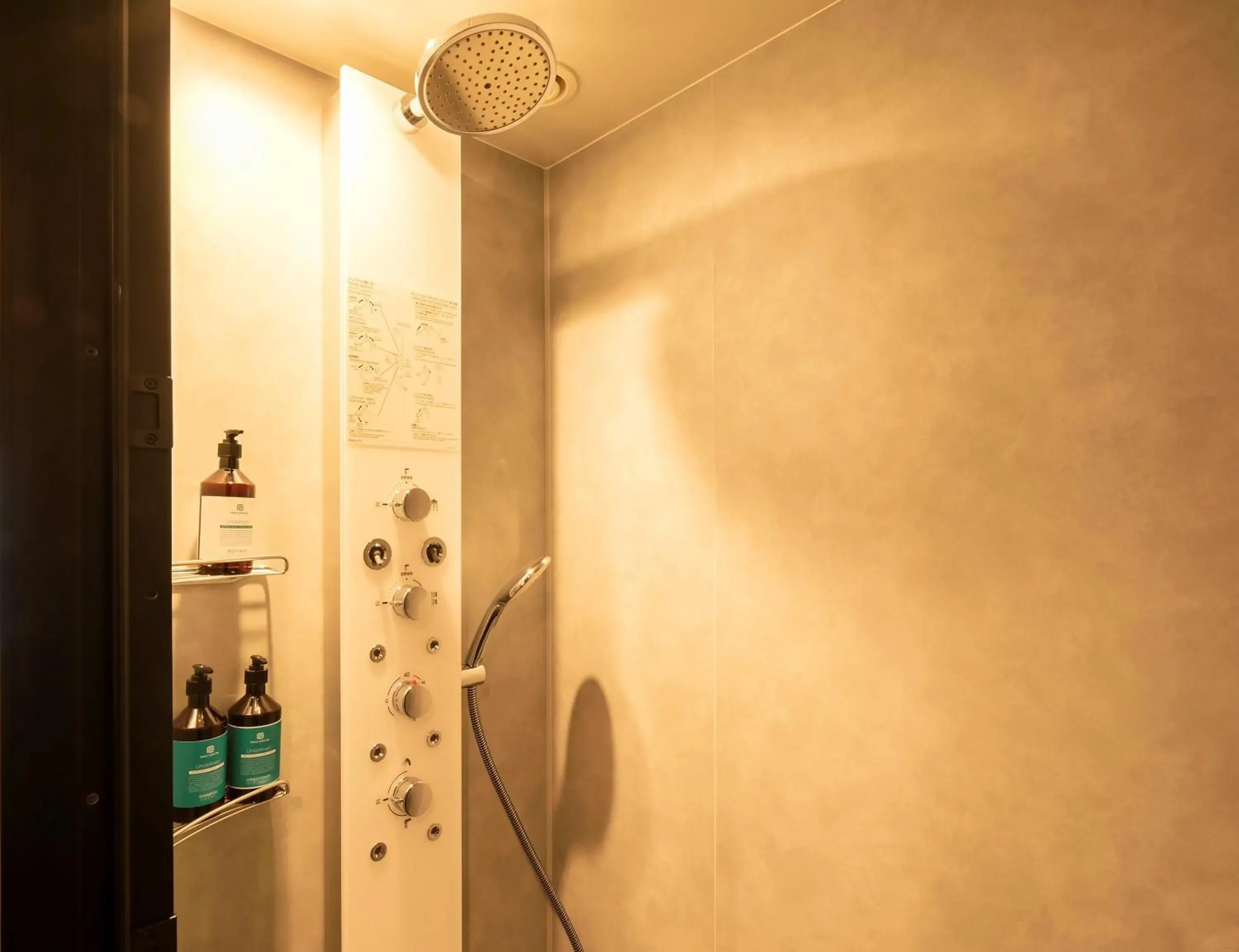 Late Check In 19:00 - Check Out 10:00 - Standard Twin Room A with Complimentary Breakfast in Prince Smart Inn Kyoto Sanjo Late Check In 19:00 - Check Out 10:00 - Standard Twin Room A with Complimentary Breakfast in Prince Smart Inn Kyoto Sanjo