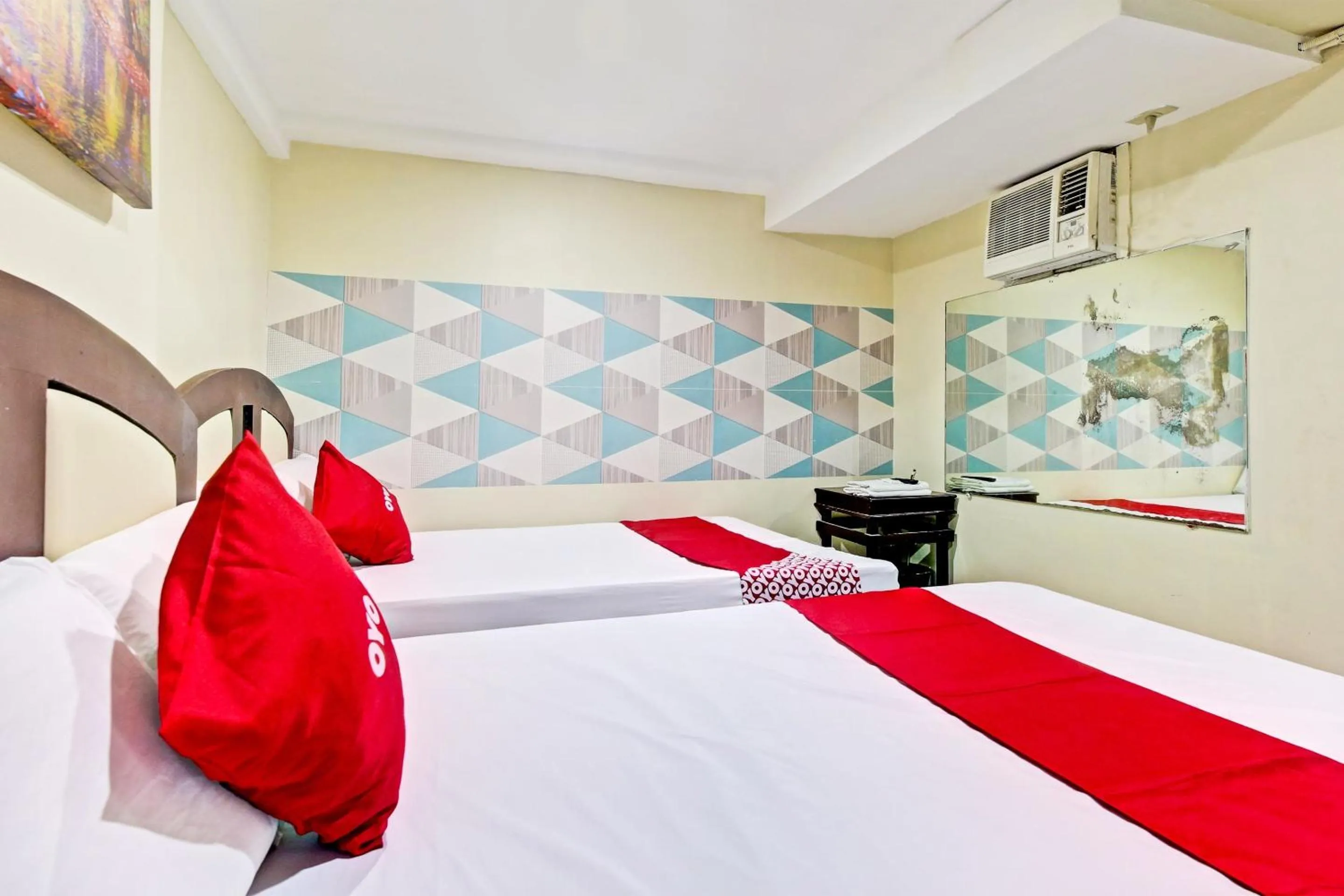 Bedroom, Bed in OYO 894 Cosmo Hotel P Campa Manila