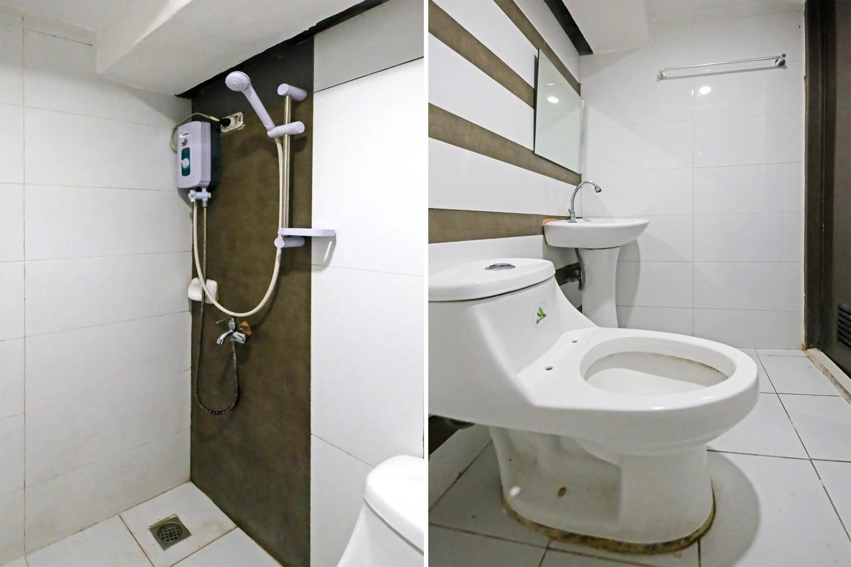 Bathroom in OYO 894 Cosmo Hotel P Campa Manila