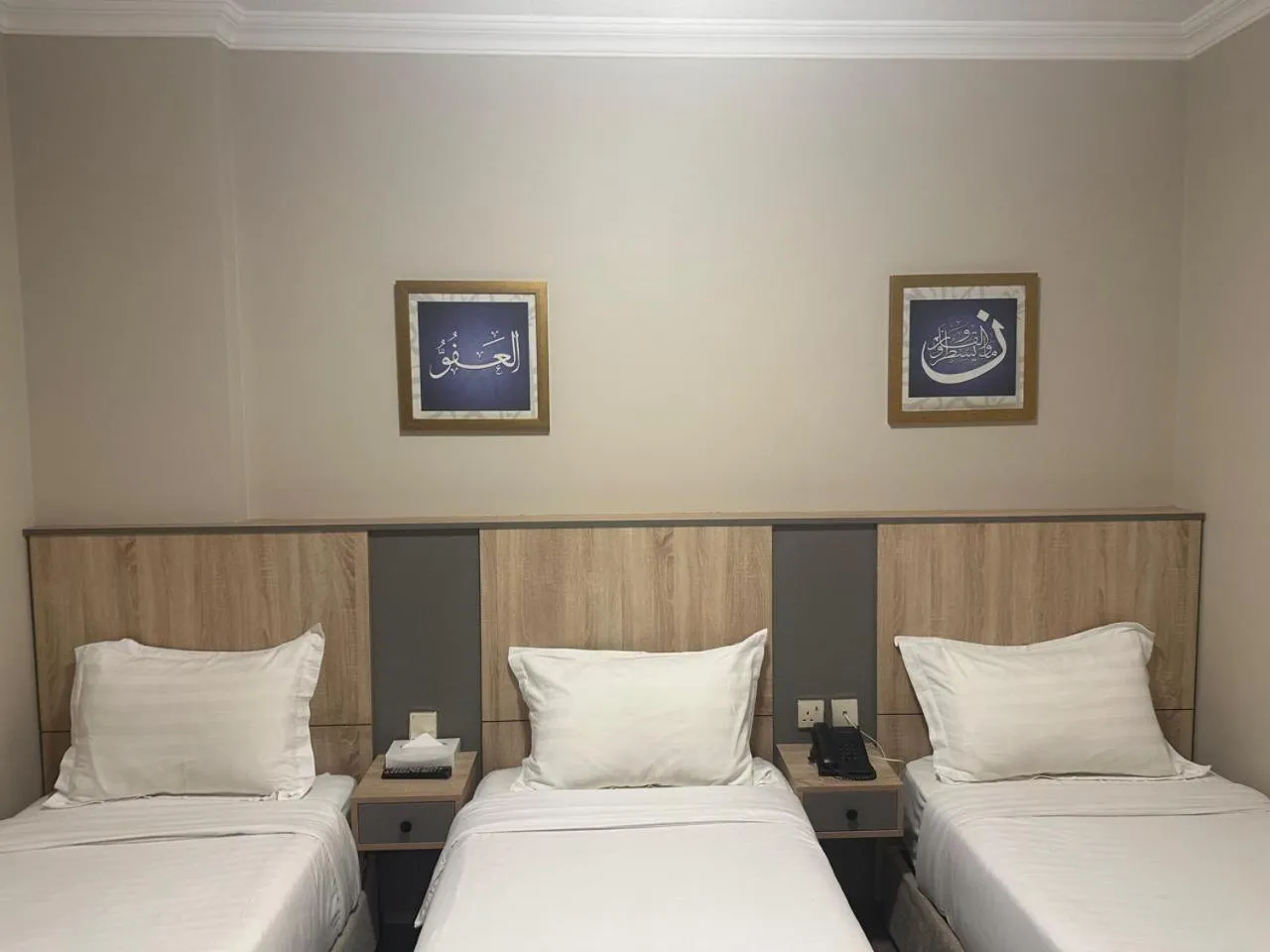 Bedroom, Bed in Emaar Taiba Hotel