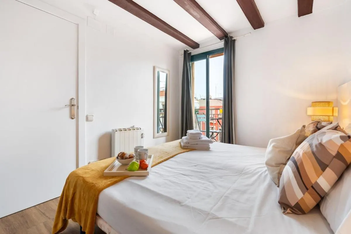 Bed in Lodging Apartments Liceu G1