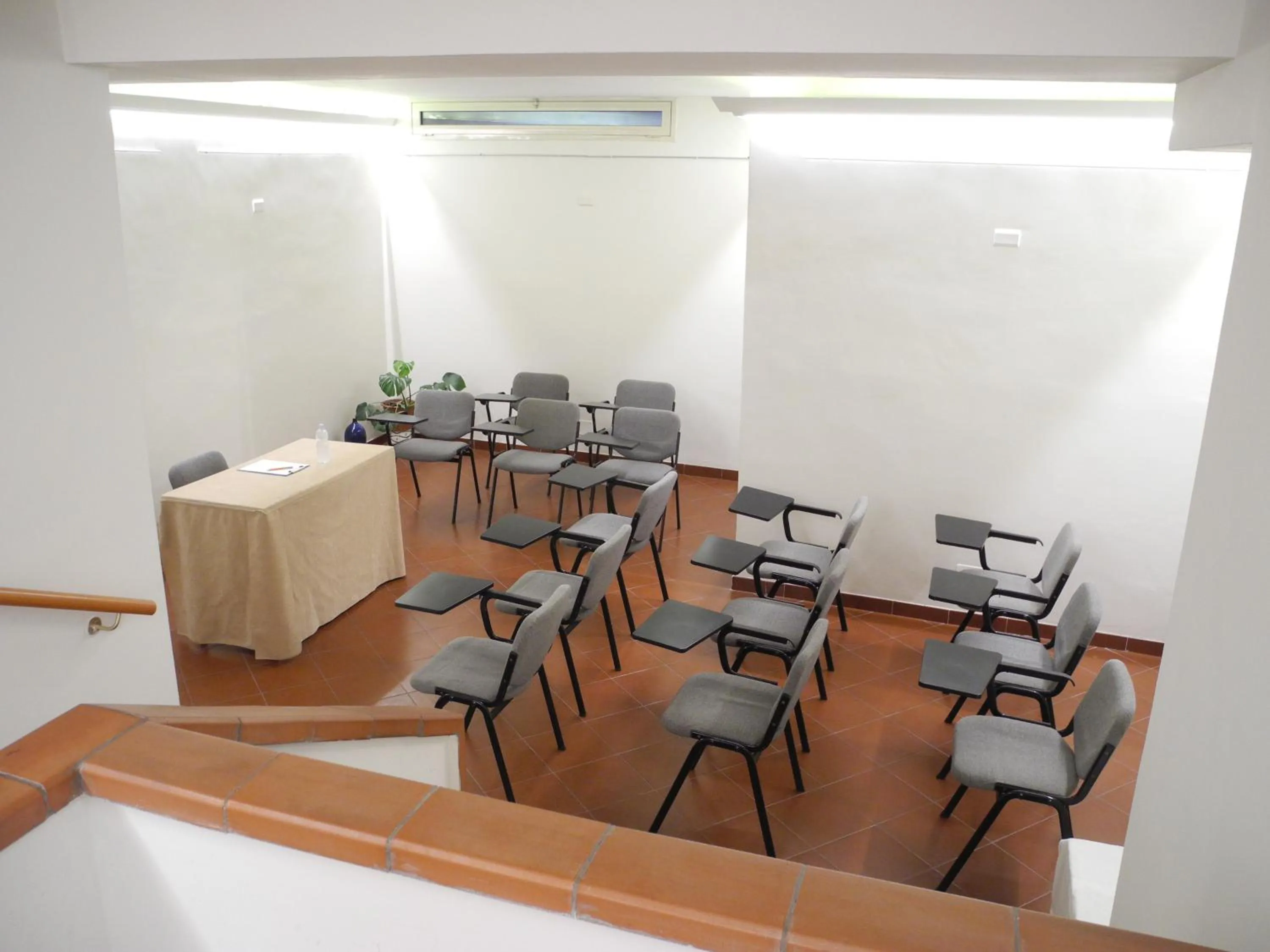 Business facilities in Hotel Corona