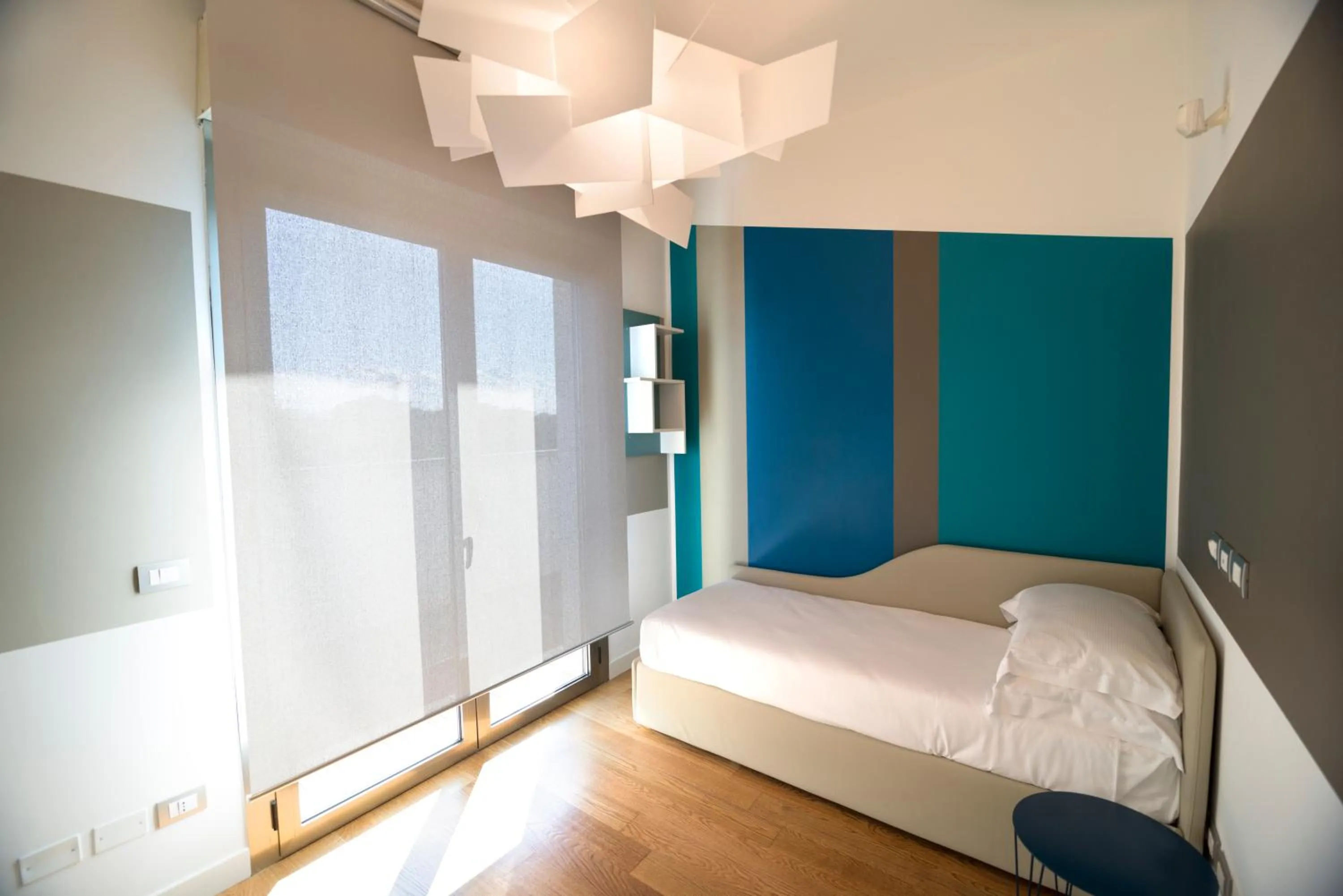 Bedroom, Bed in The One Hotel - Designed for Adults - Pet lovers