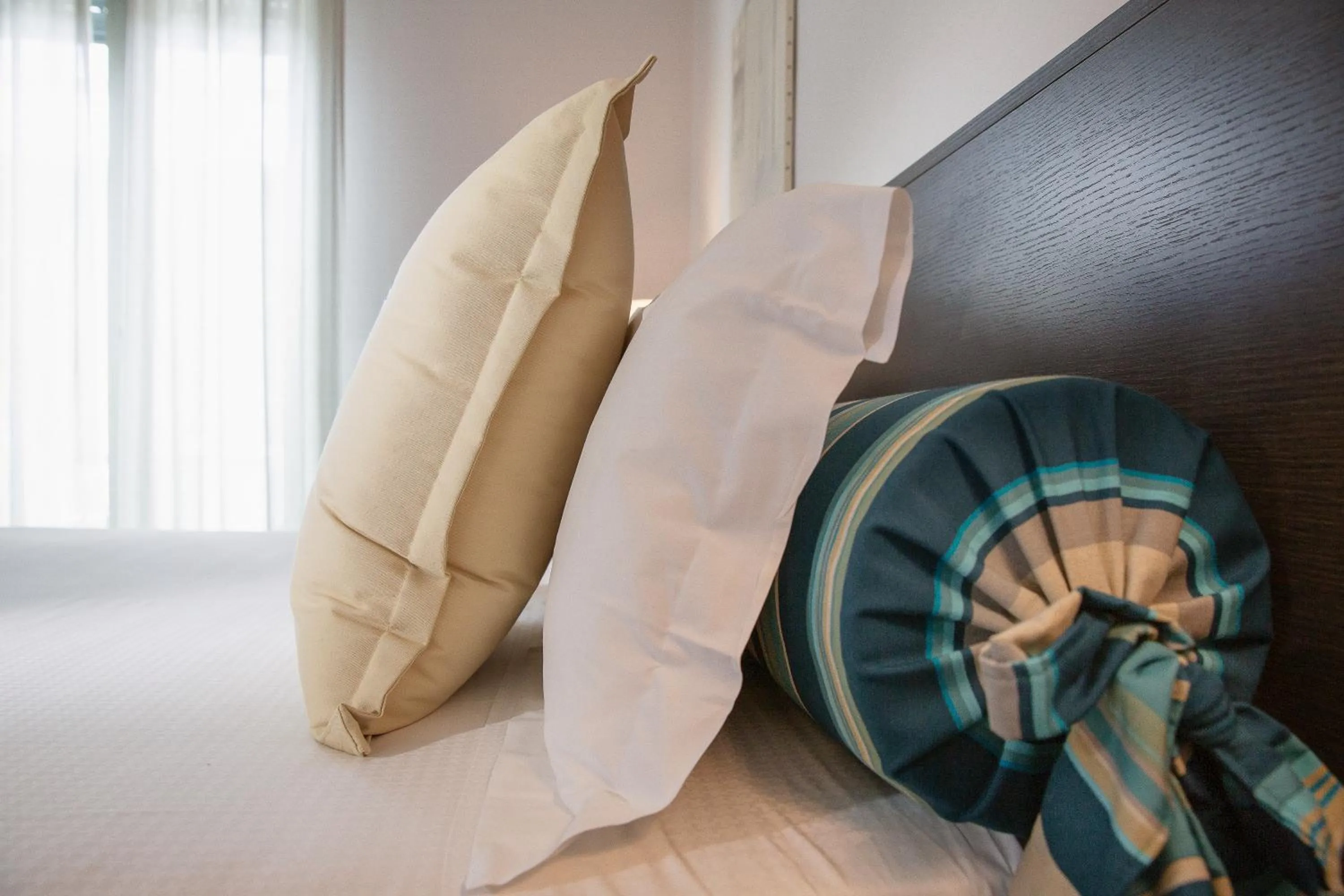 Decorative detail, Bed in The One Hotel - Designed for Adults - Pet lovers