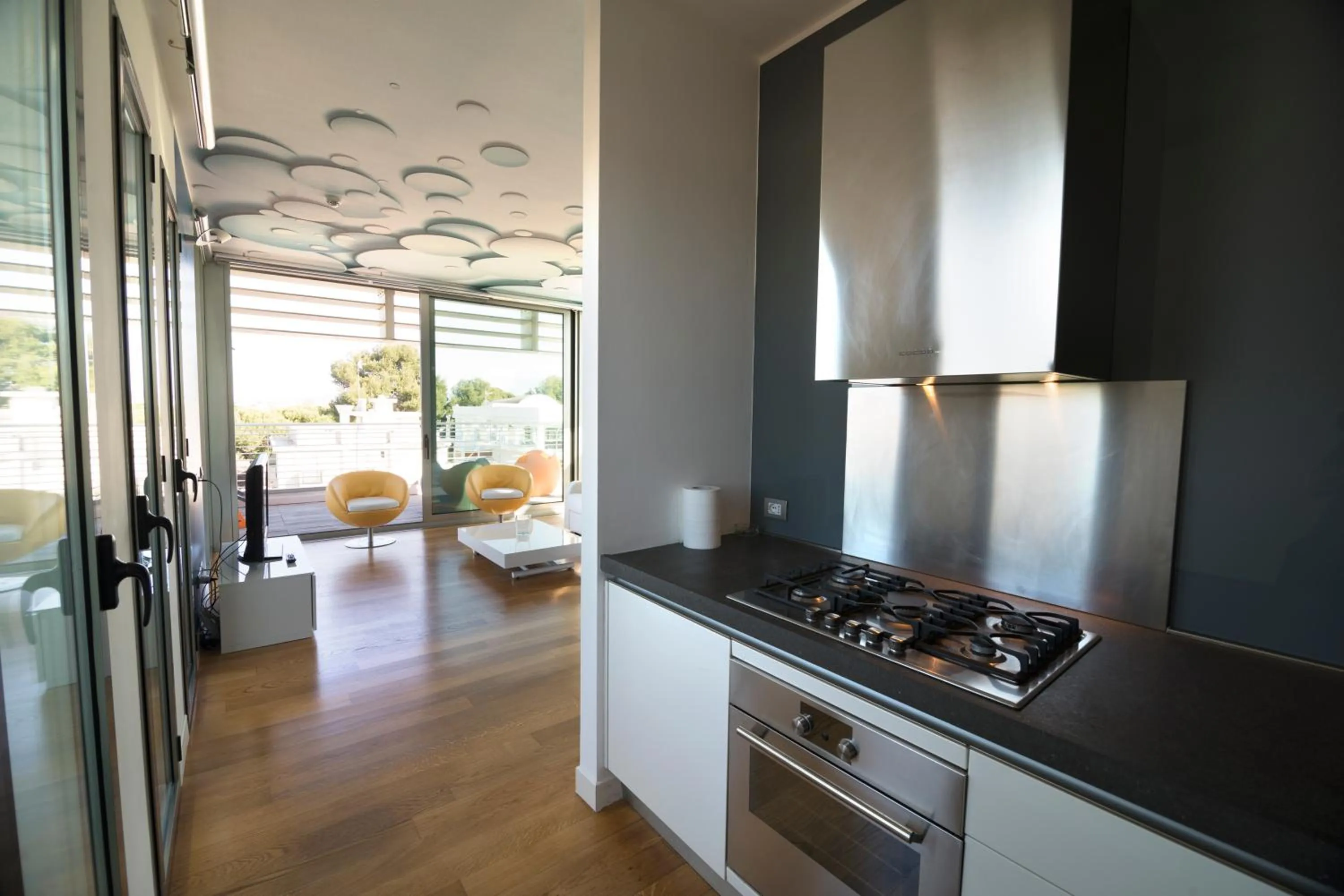 Kitchen or kitchenette in The One Hotel - Designed for Adults - Pet lovers