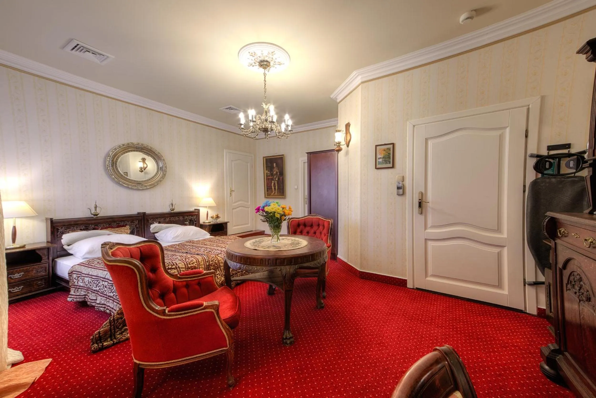 Photo of the whole room, Bed in Dworek Hetmanski