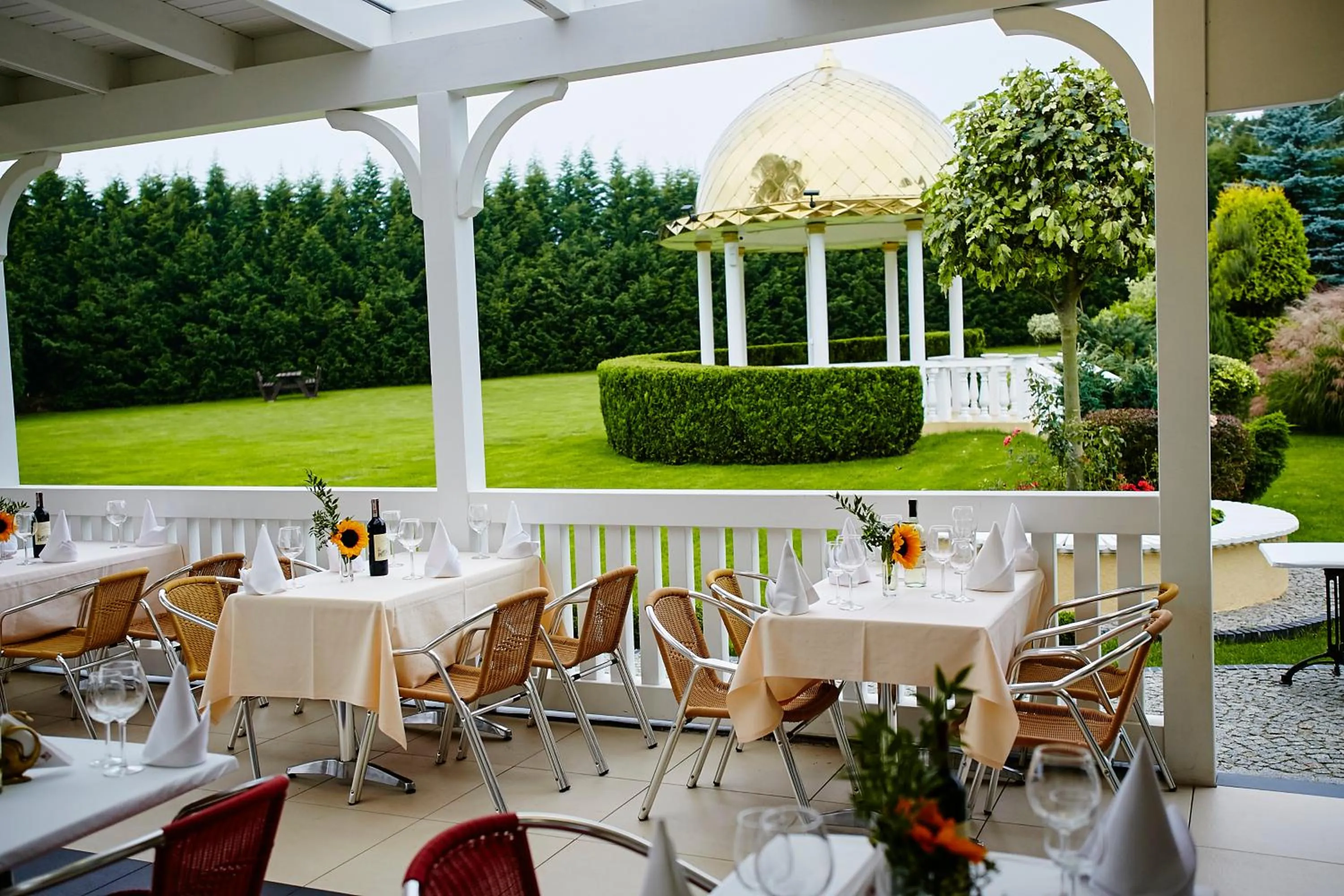 Restaurant/places to eat in Dworek Hetmanski