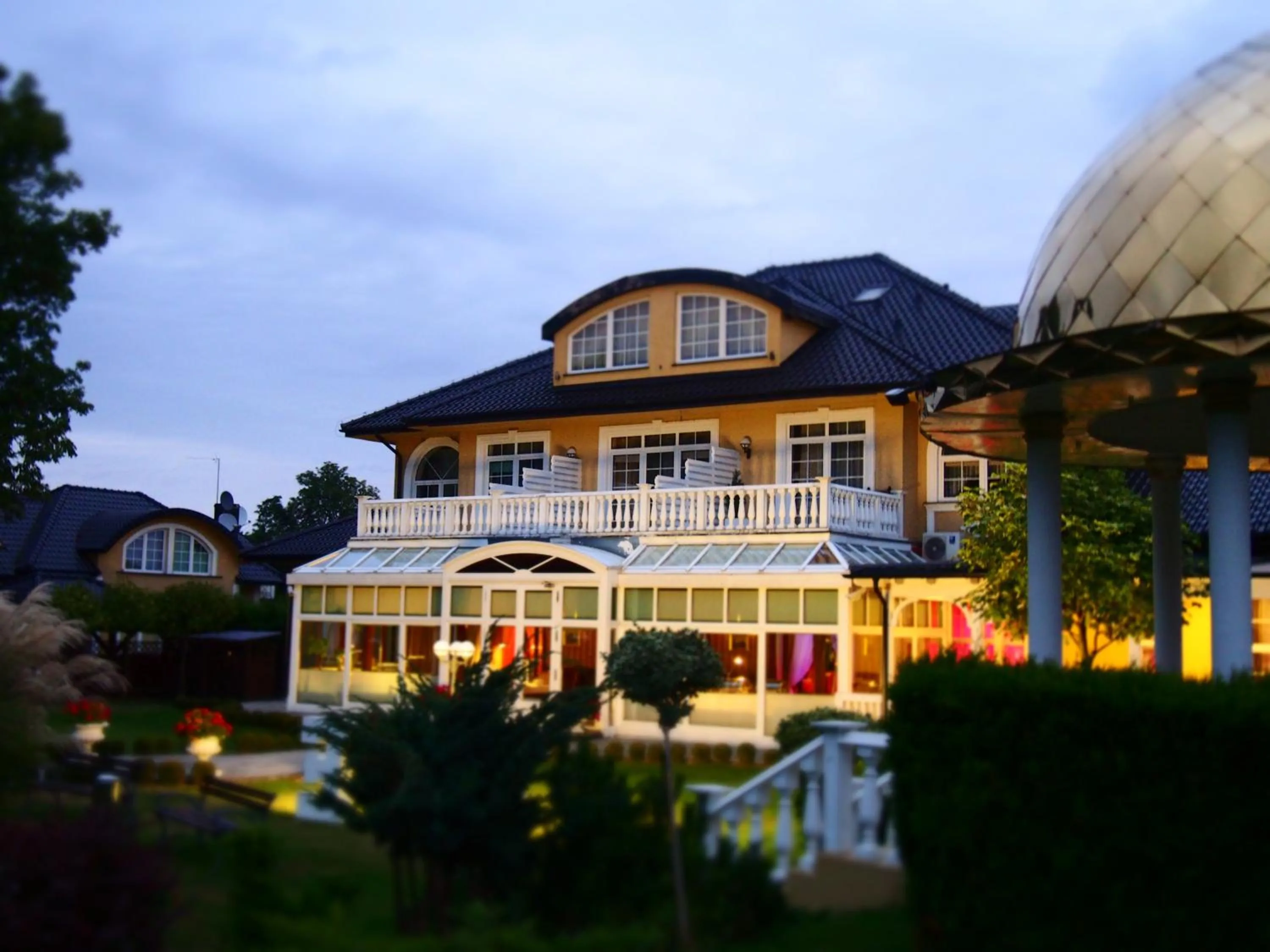 Facade/entrance in Dworek Hetmanski