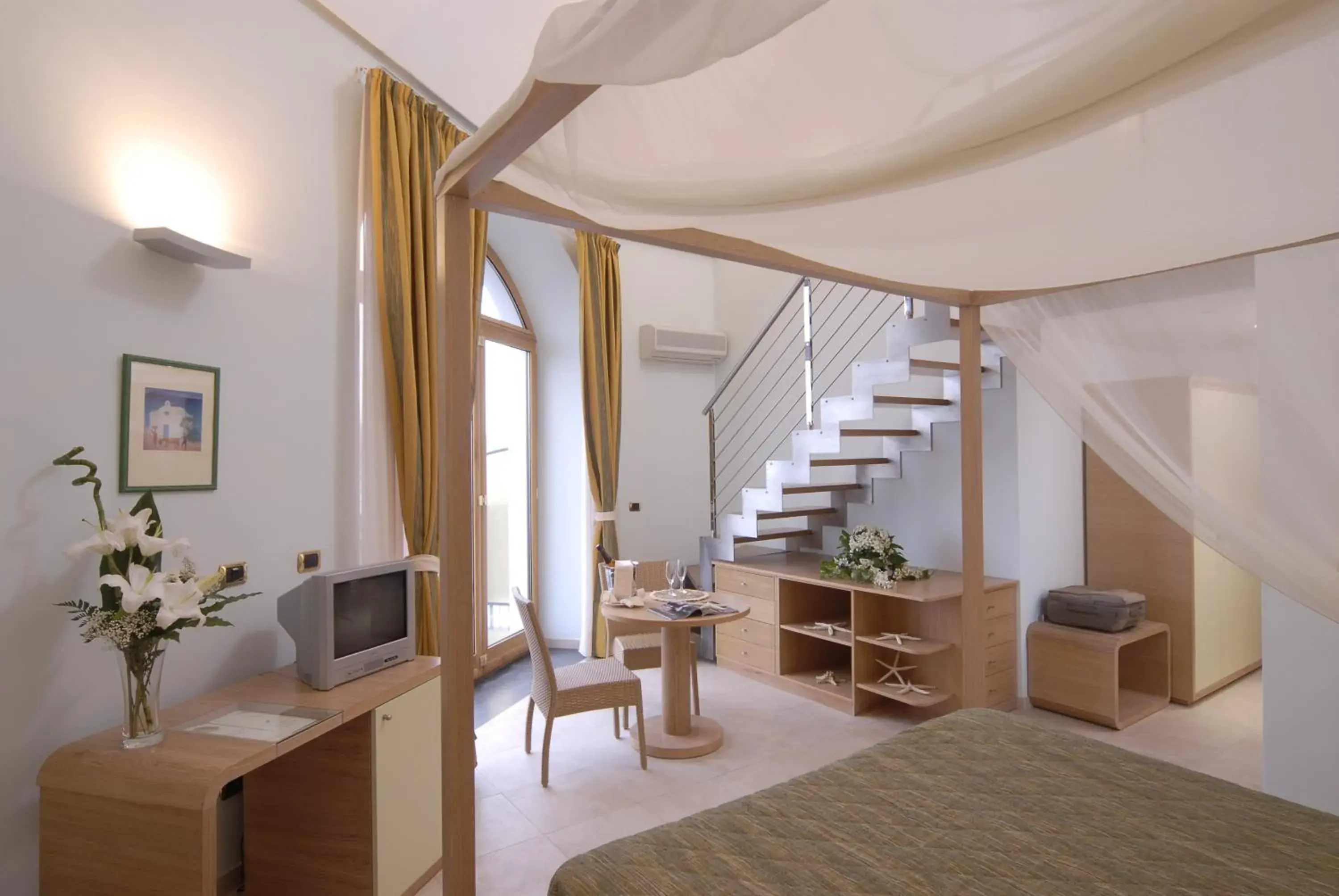 Junior Suite with Balcony and Sea View in Hotel Villa Carolina Junior Suite with Balcony and Sea View in Hotel Villa Carolina