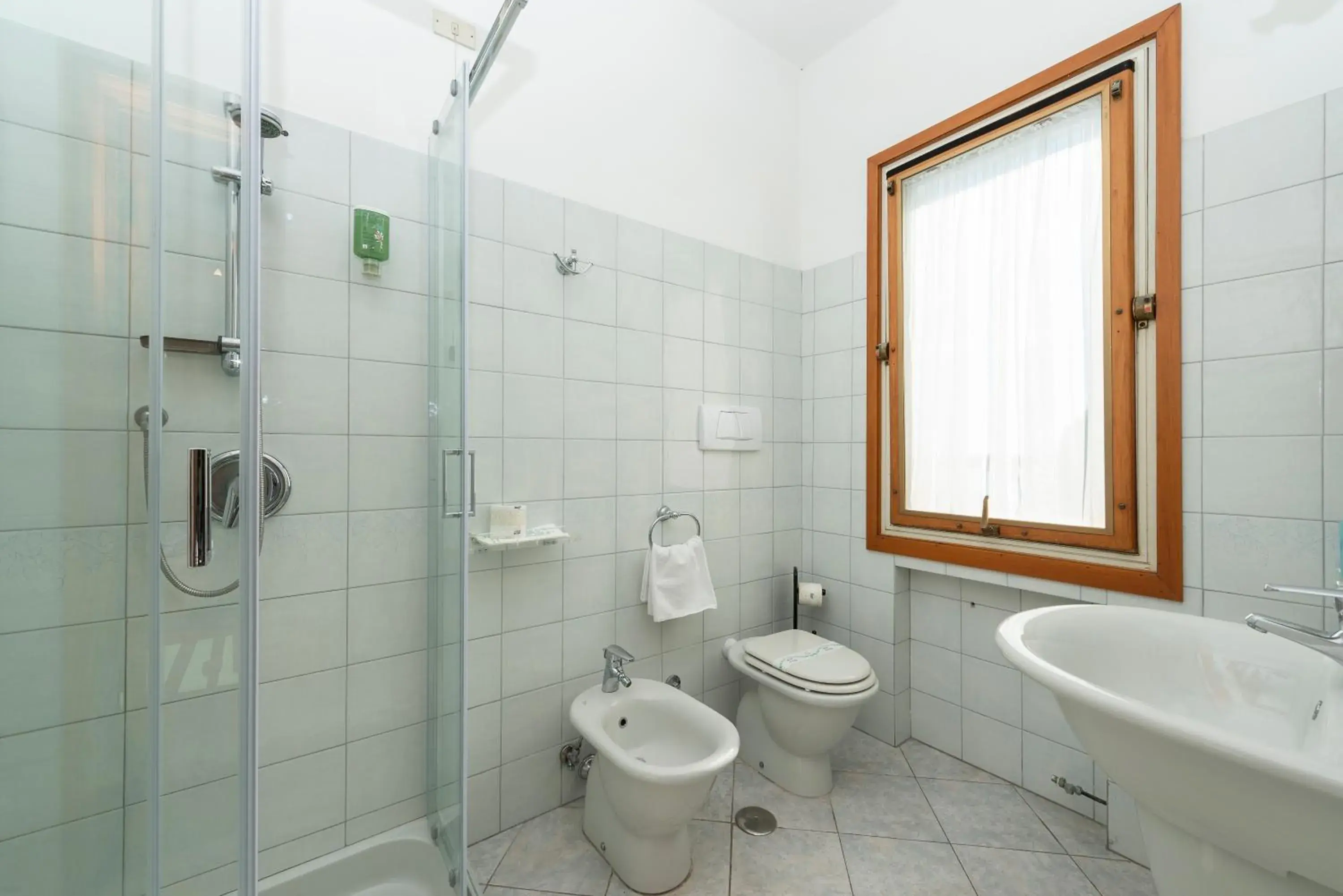 Twin Room with Sea View in Hotel Ristorante Maga Circe Twin Room with Sea View in Hotel Ristorante Maga Circe