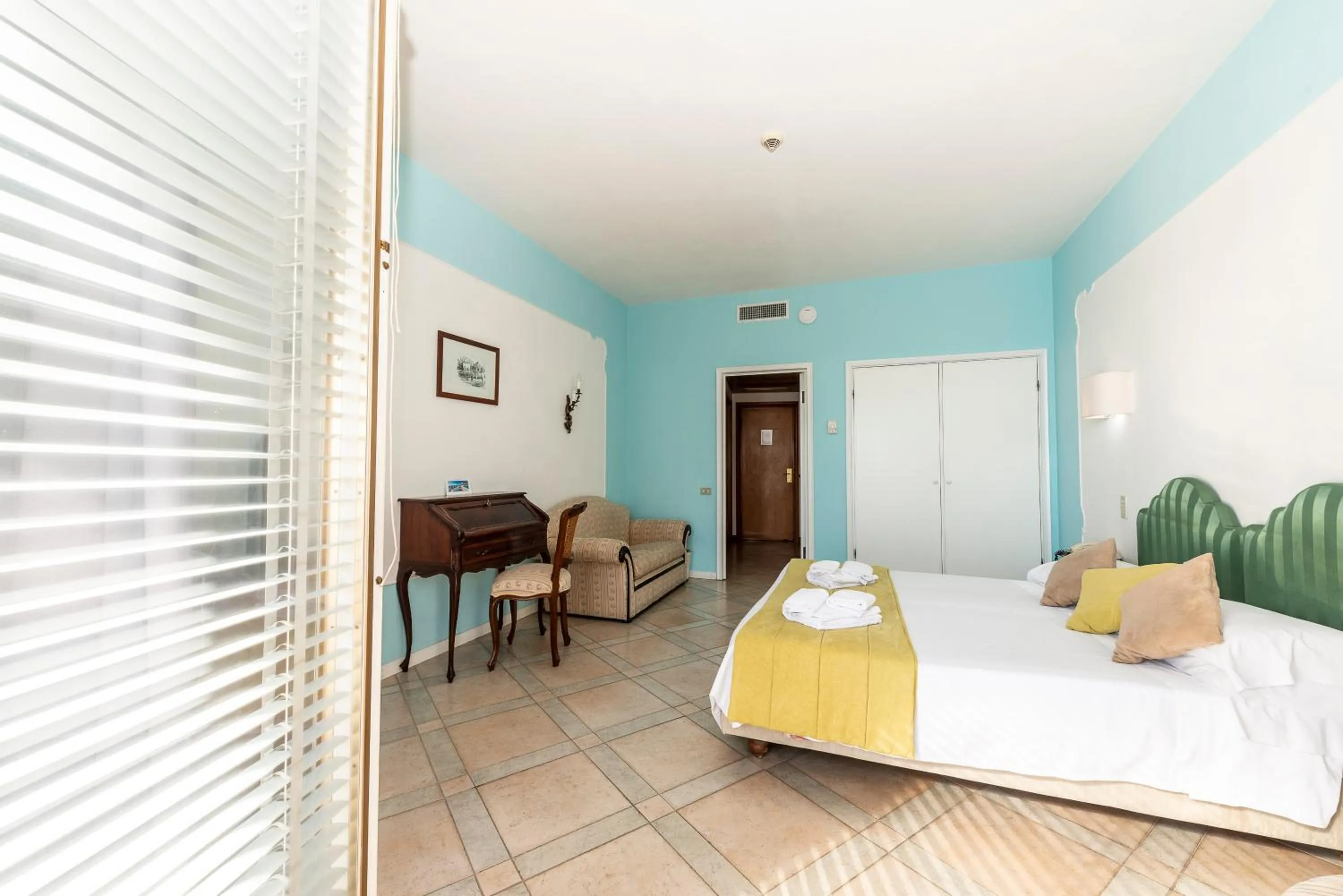 Bedroom, Bed in Hotel Ristorante Maga Circe