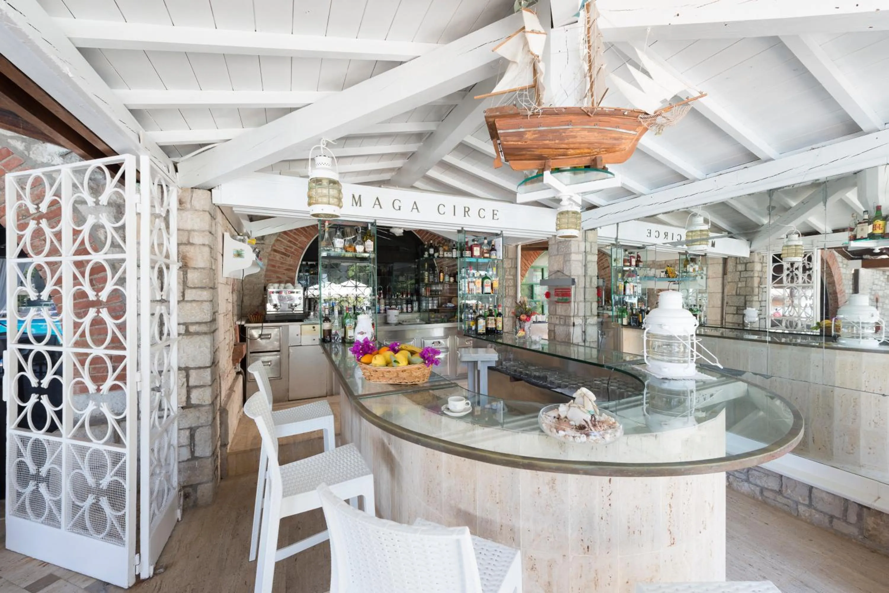 Lounge or bar in Hotel Ristorante Maga Circe