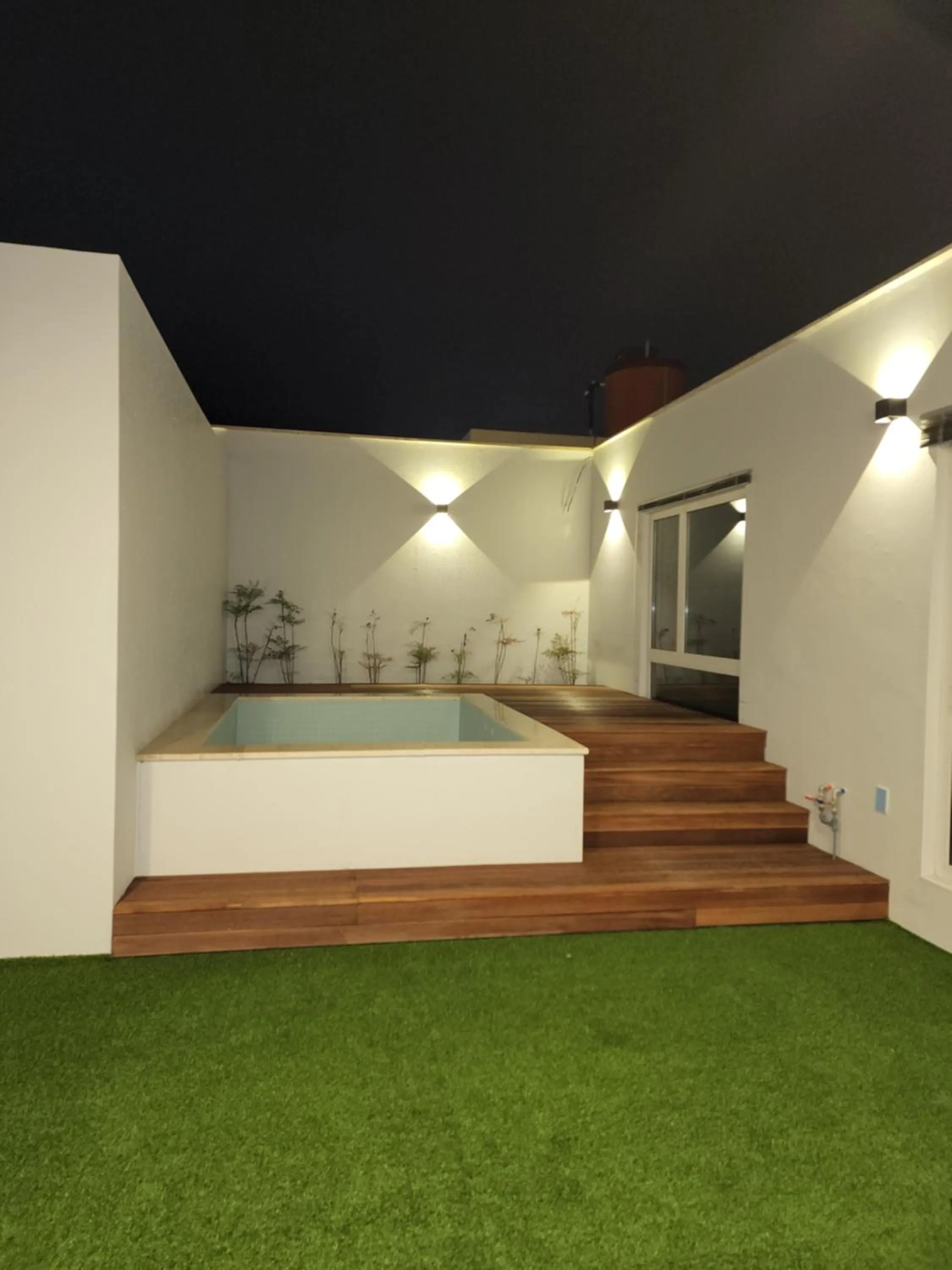 Swimming pool in Jinhae Intercity Hotel