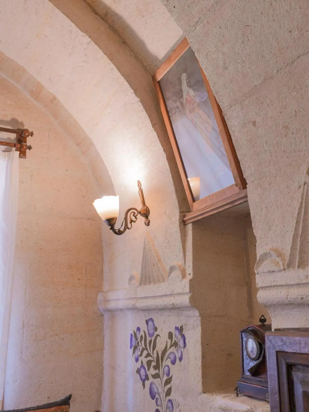 Decorative detail in Kismet Cave House