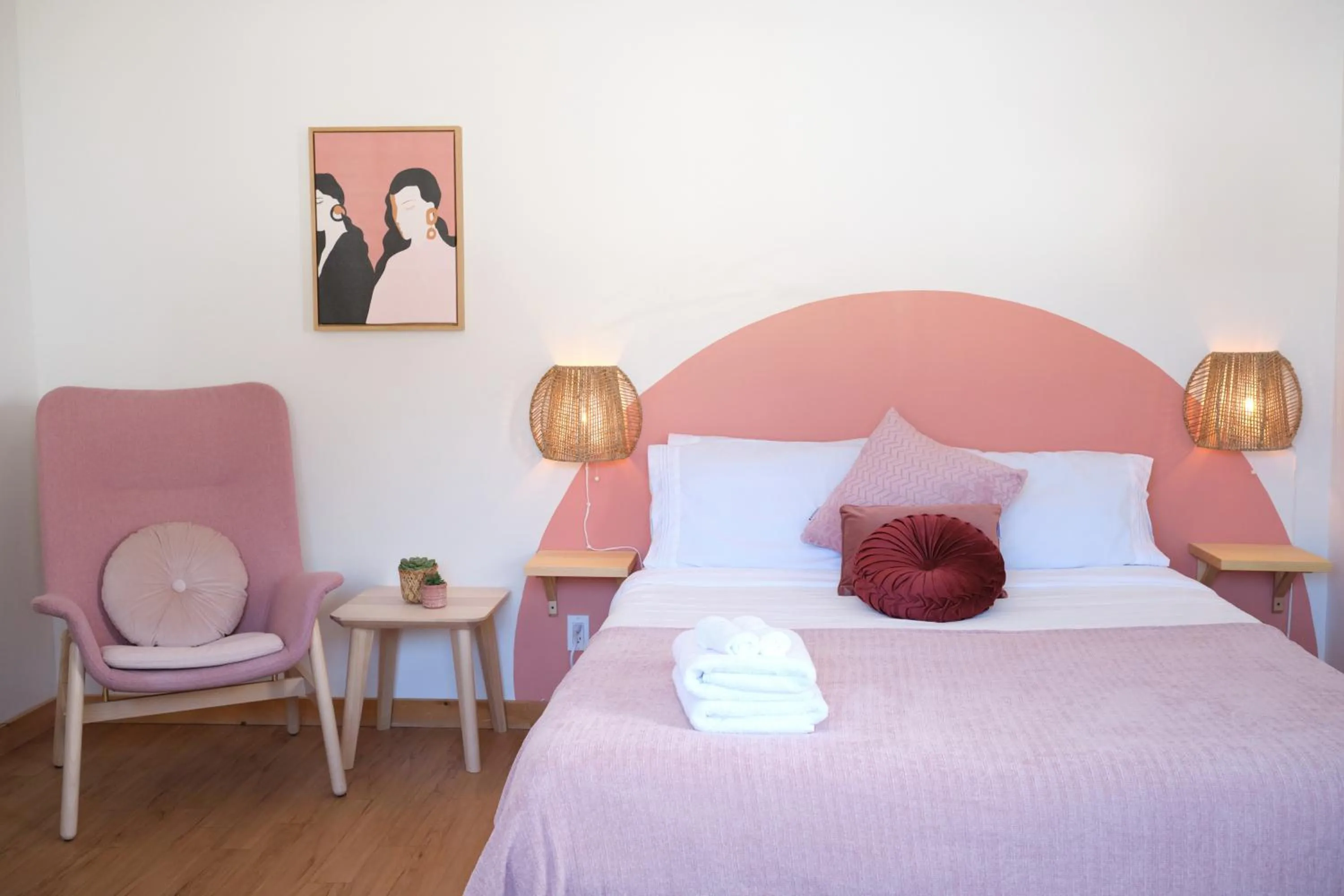 Bed in AUBERGE DU DIMANCHE - Hotel - Fjord-du-Saguenay - l'Anse-Saint-Jean - Riviere-Eternite