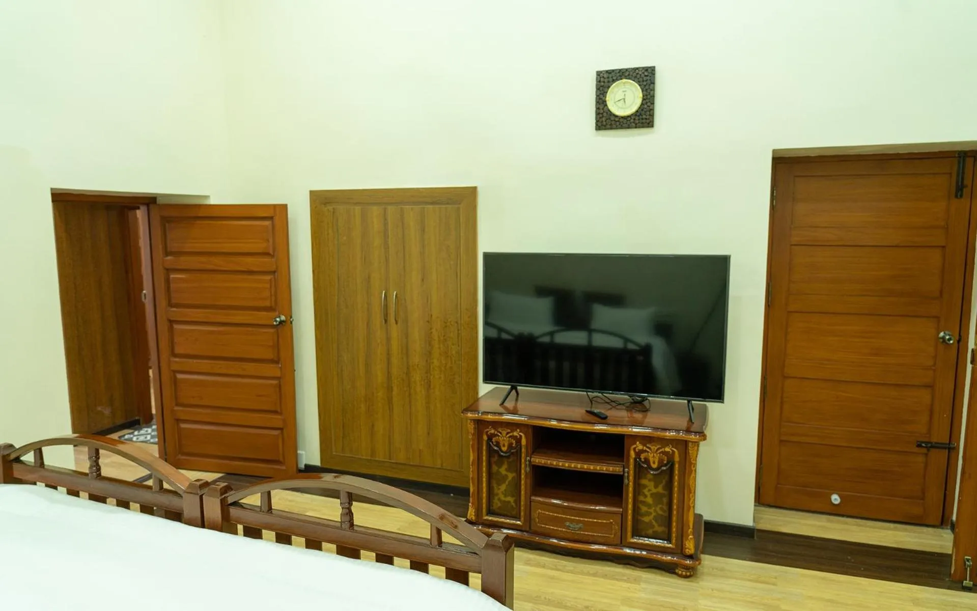 TV and multimedia in The Inglewood Bungalow