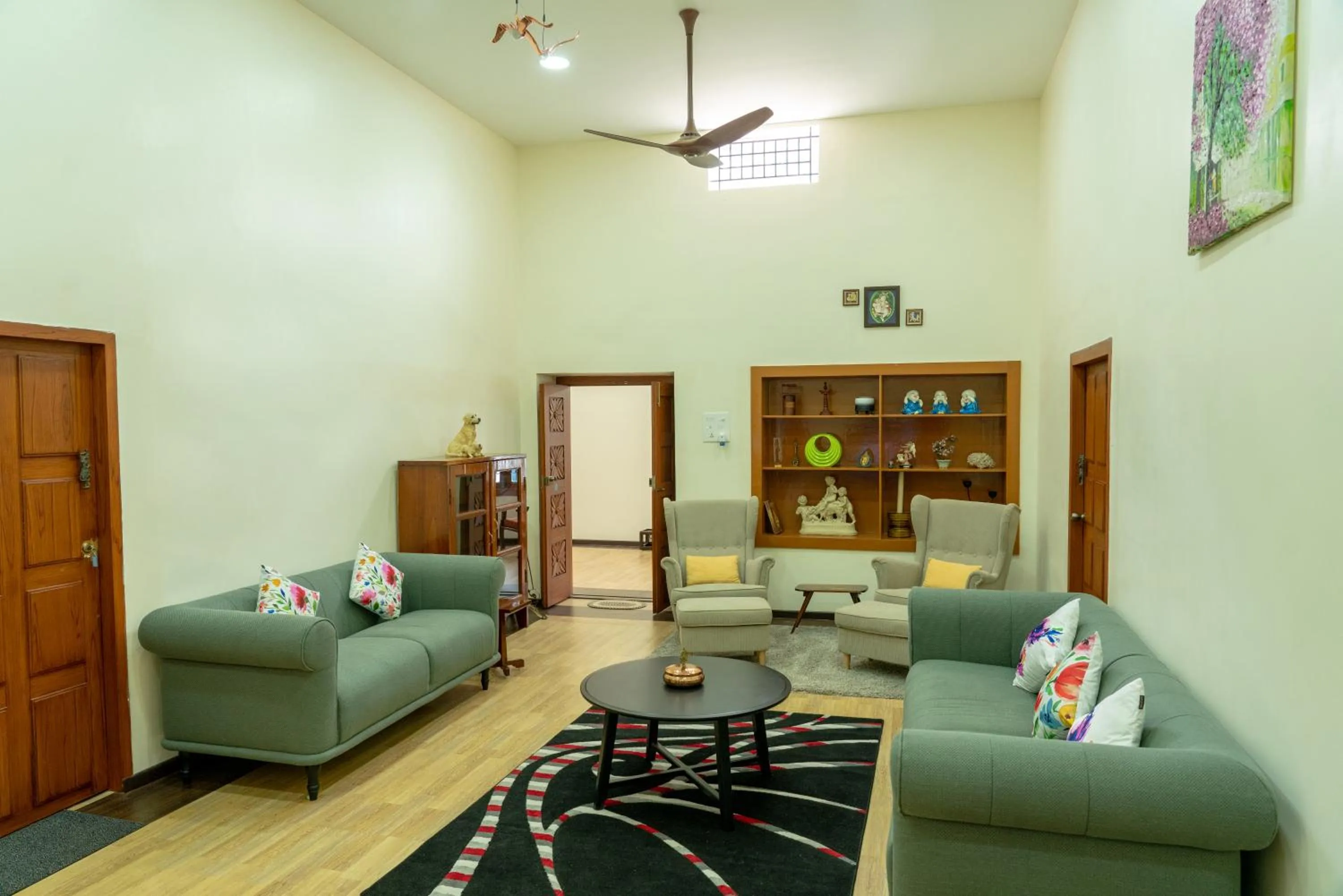 Lobby or reception in The Inglewood Bungalow