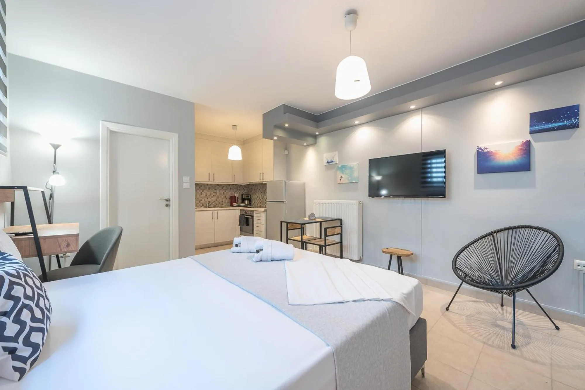 TV and multimedia in The Boutique Studio by CloudKeys