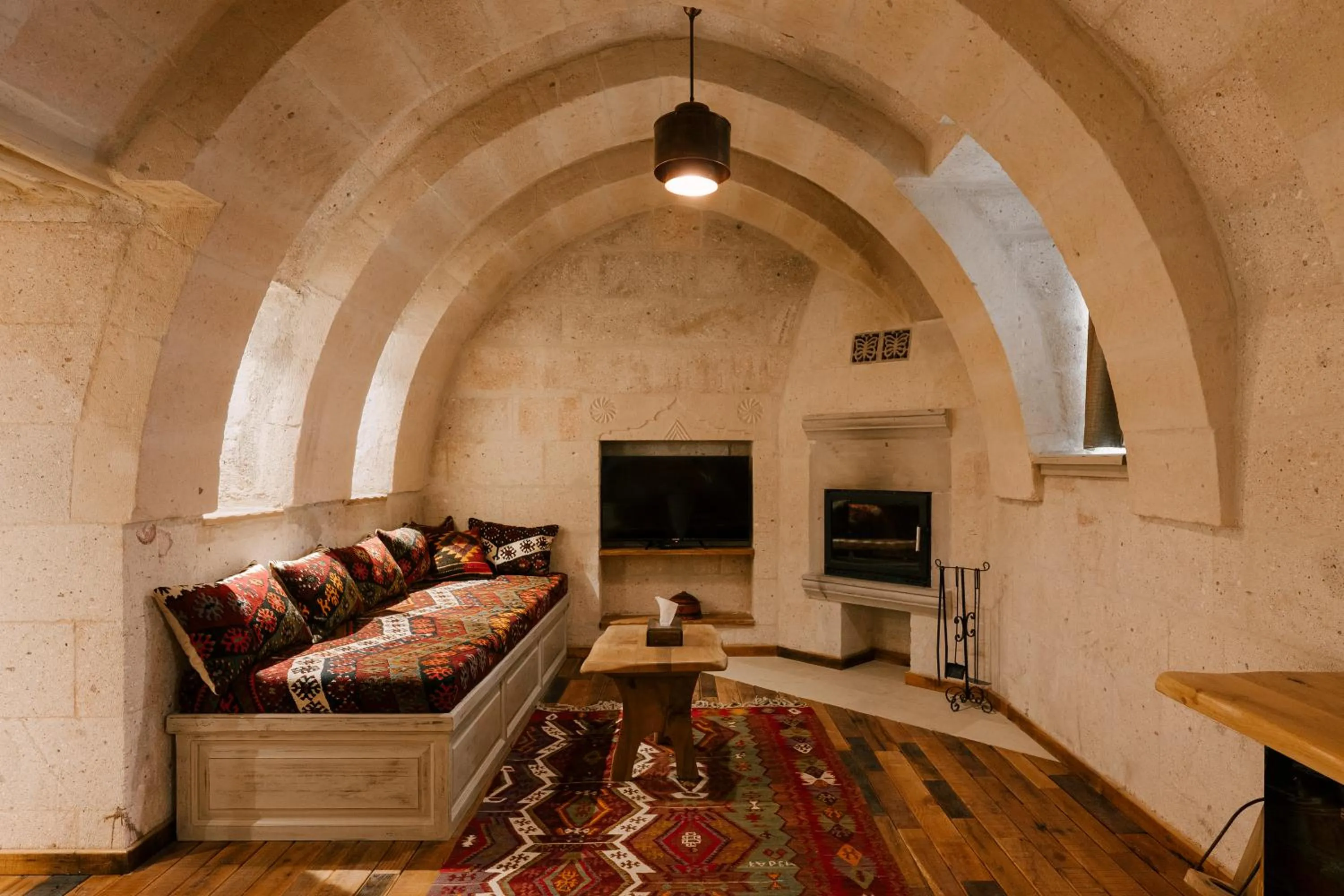 TV and multimedia, Bed in Cappadocia Cave Suites Adult Only