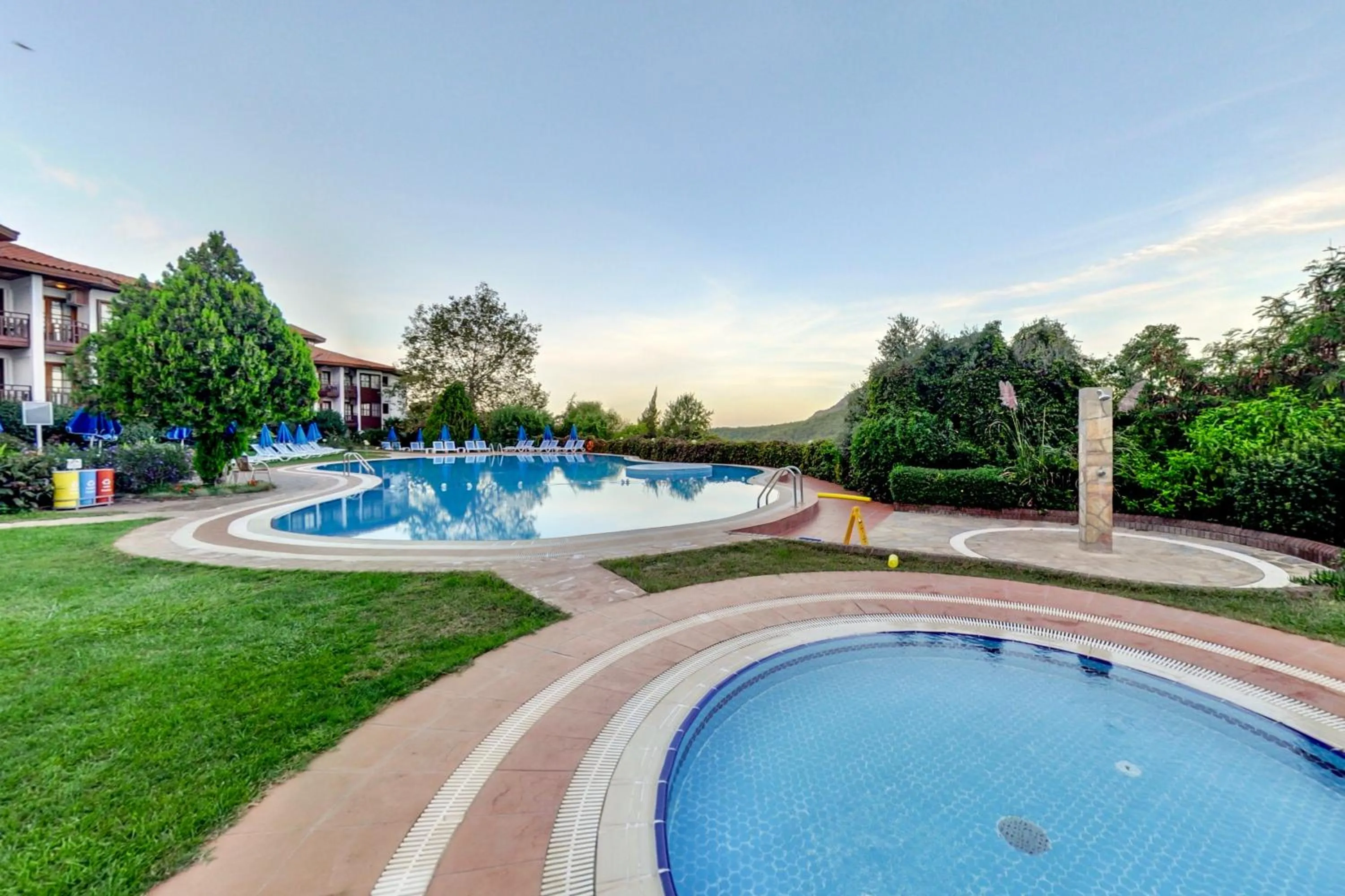 Swimming pool in Montana Pine Resort - All Inclusive