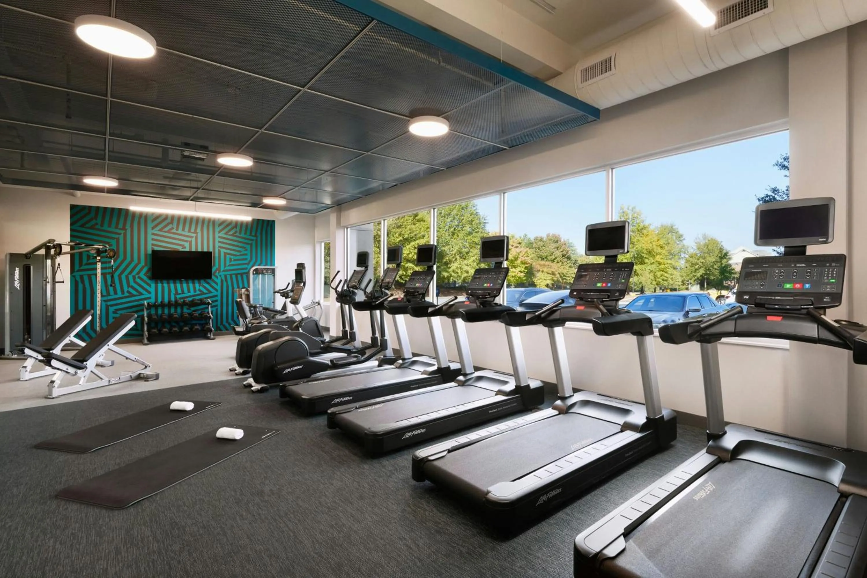 Fitness centre/facilities in Aloft Atlanta Perimeter Center