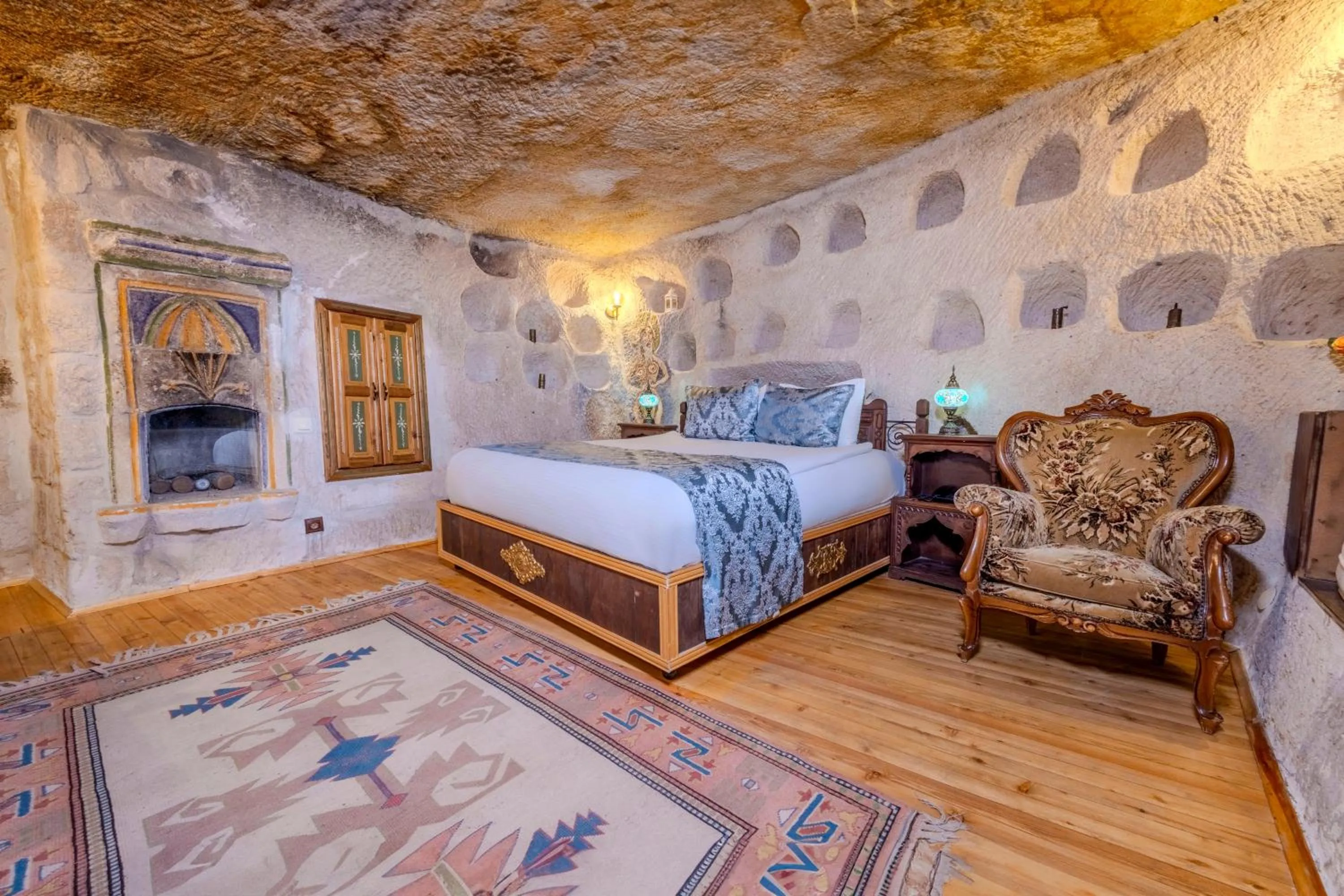 Bedroom, Bed in Ascension Cave Suites - Special Class