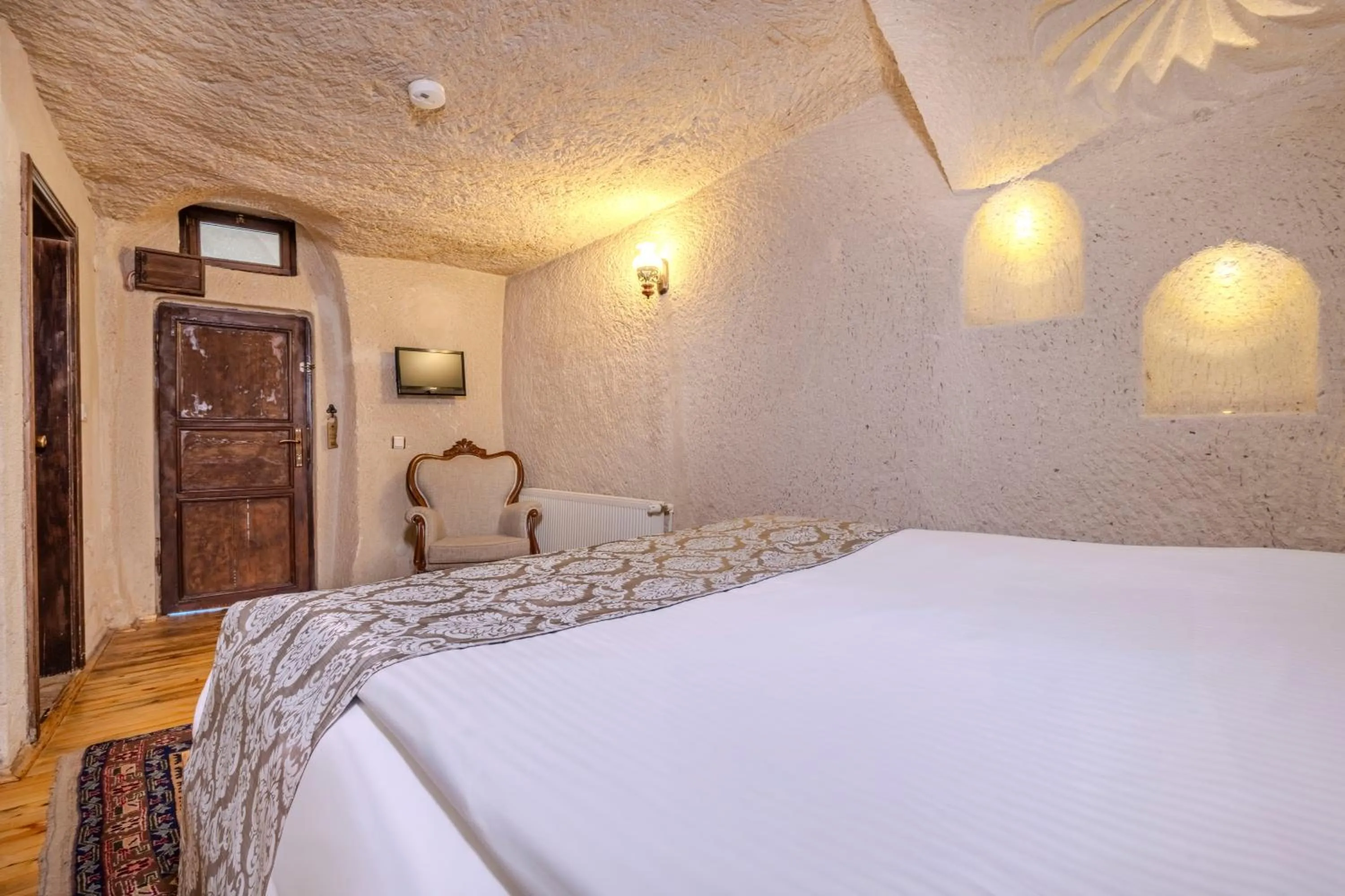 Bedroom, Bed in Ascension Cave Suites - Special Class
