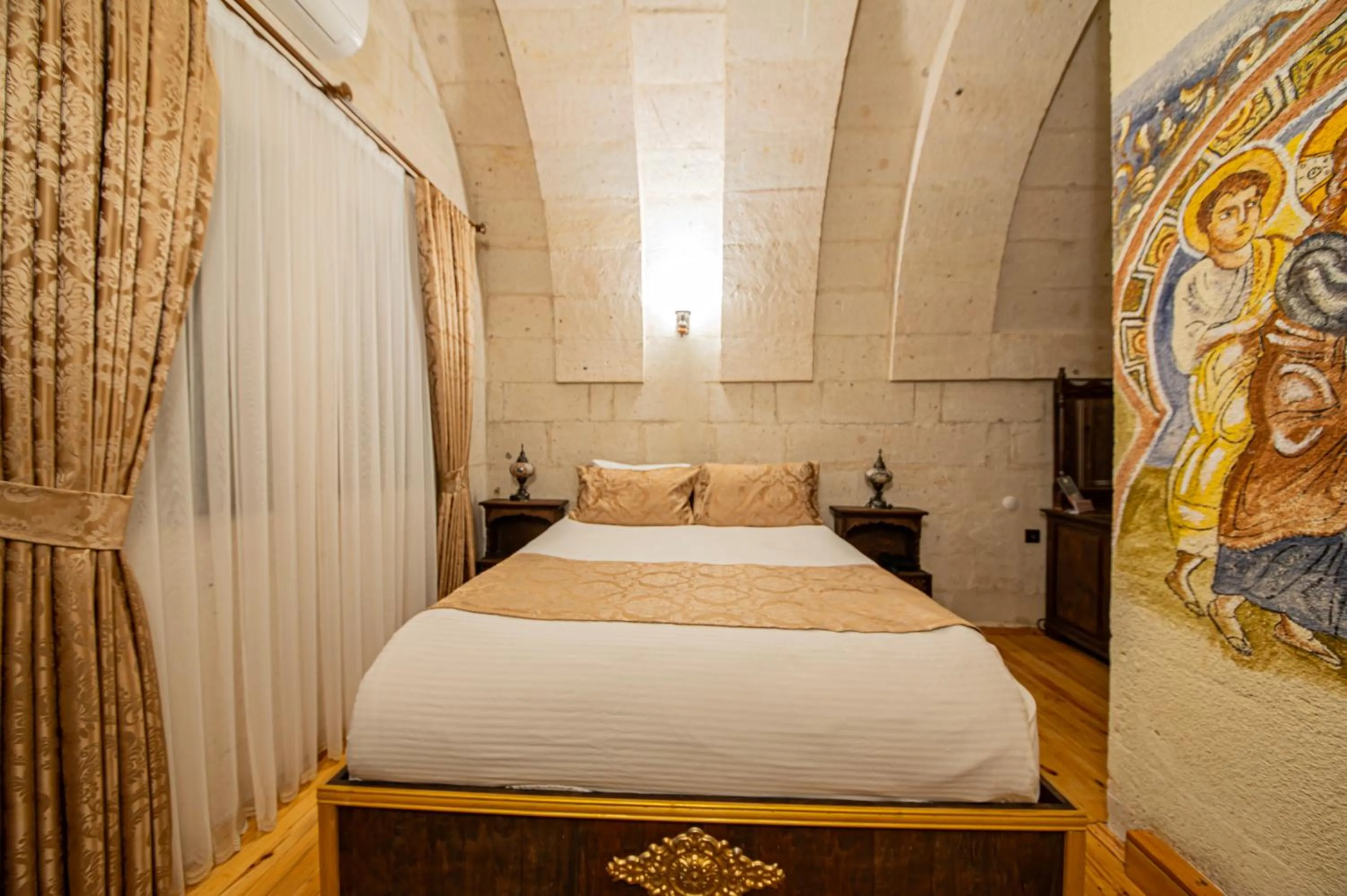 Deluxe Room in Ascension Cave Suites - Special Class