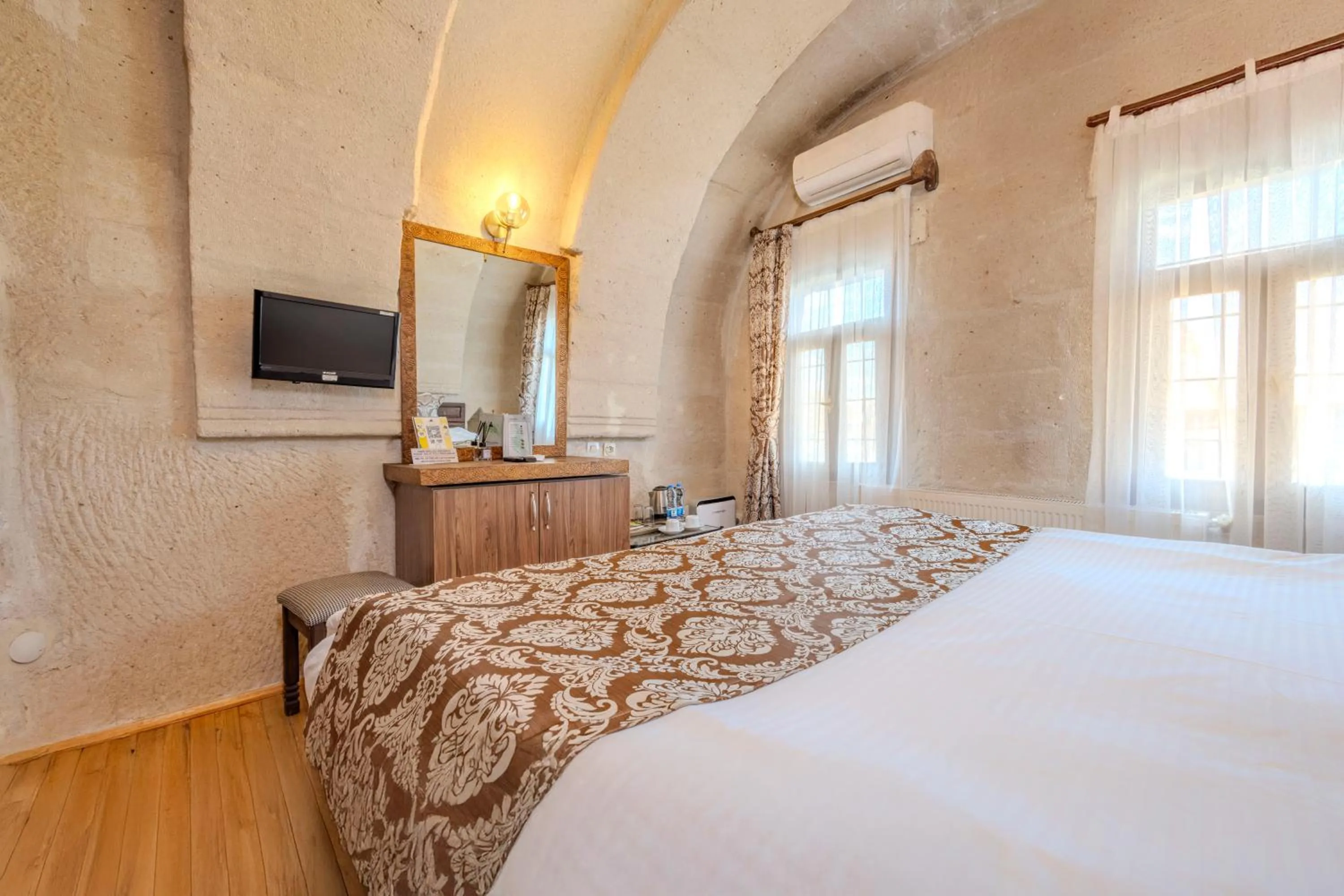 Bed in Ascension Cave Suites - Special Class