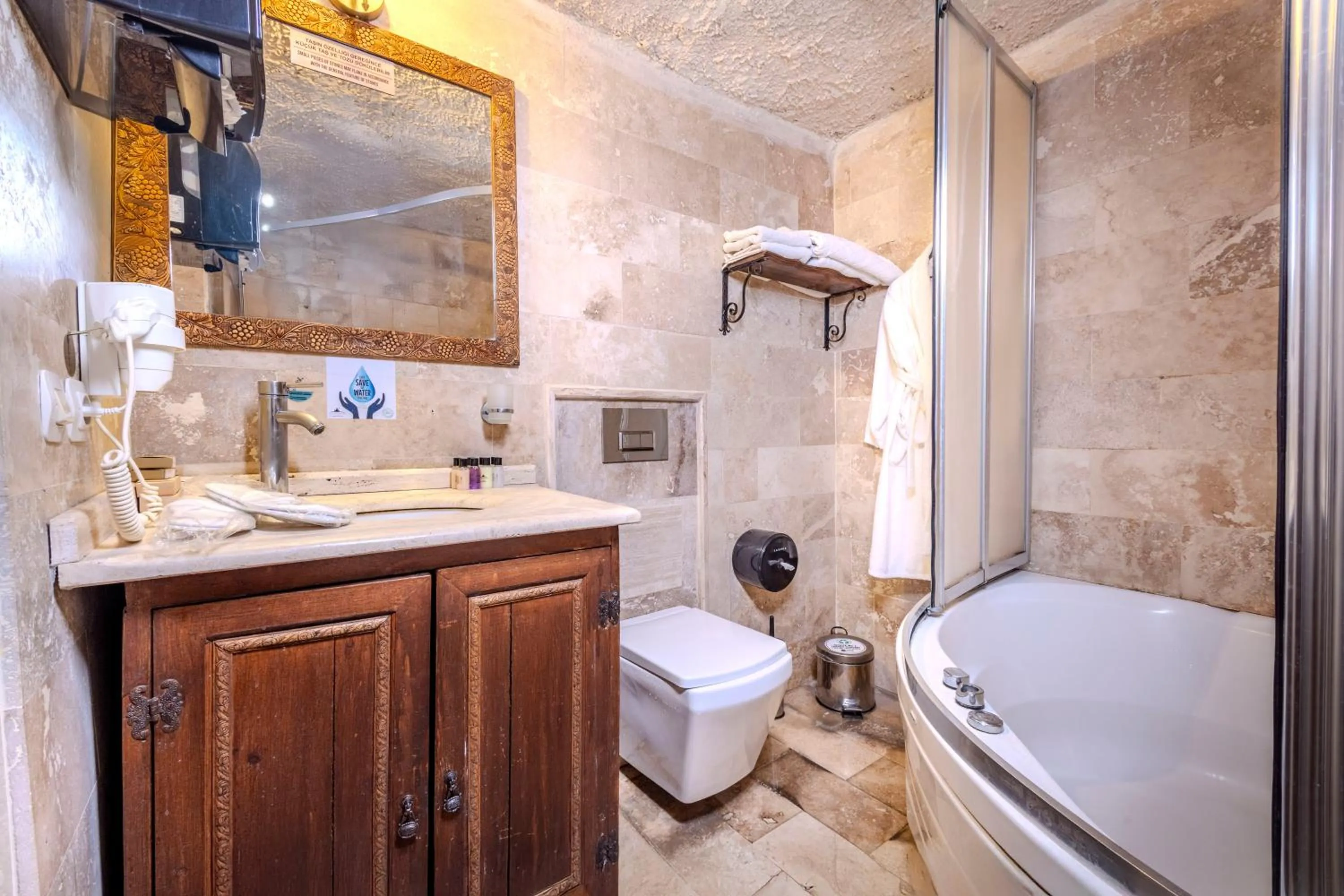 Toilet in Ascension Cave Suites - Special Class