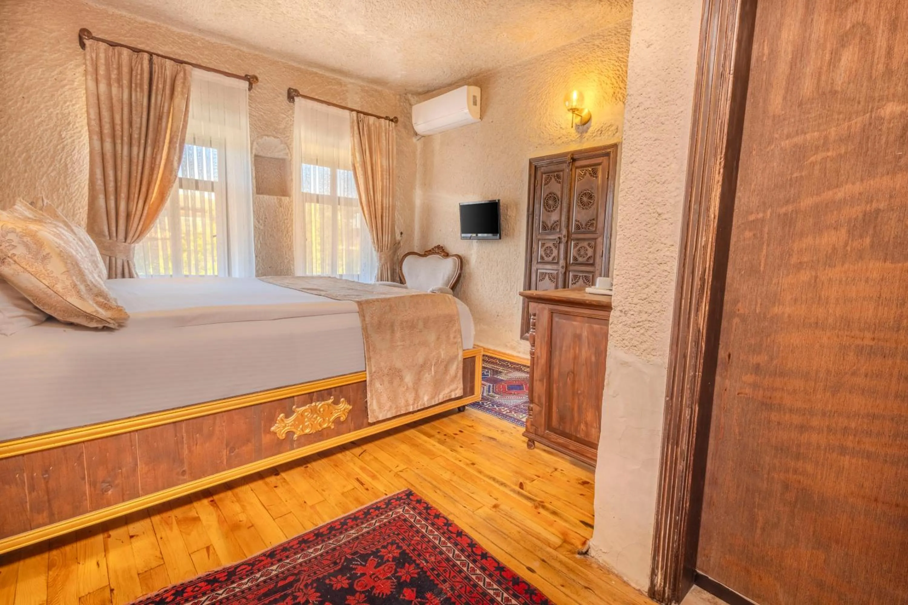 Bed in Ascension Cave Suites - Special Class