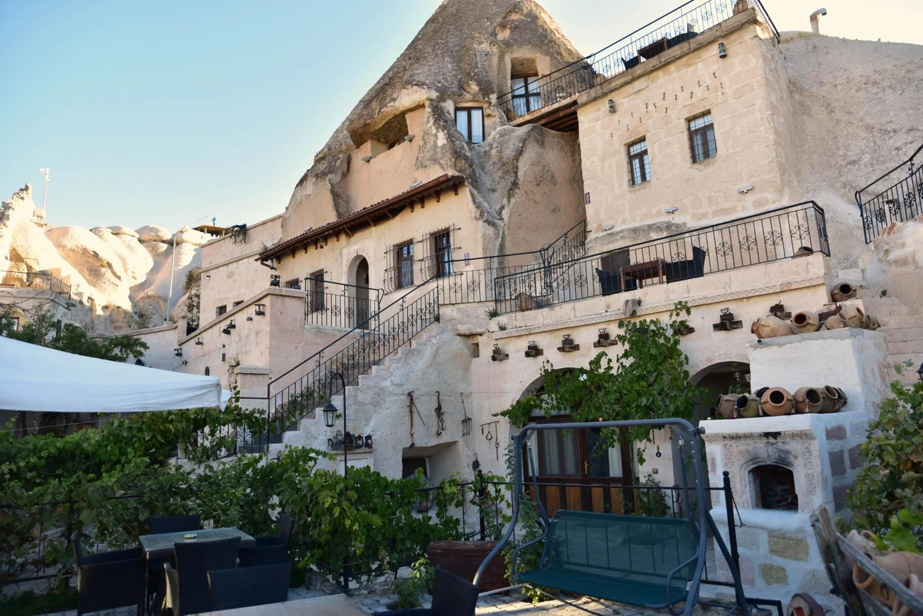 Facade/entrance in Ascension Cave Suites - Special Class