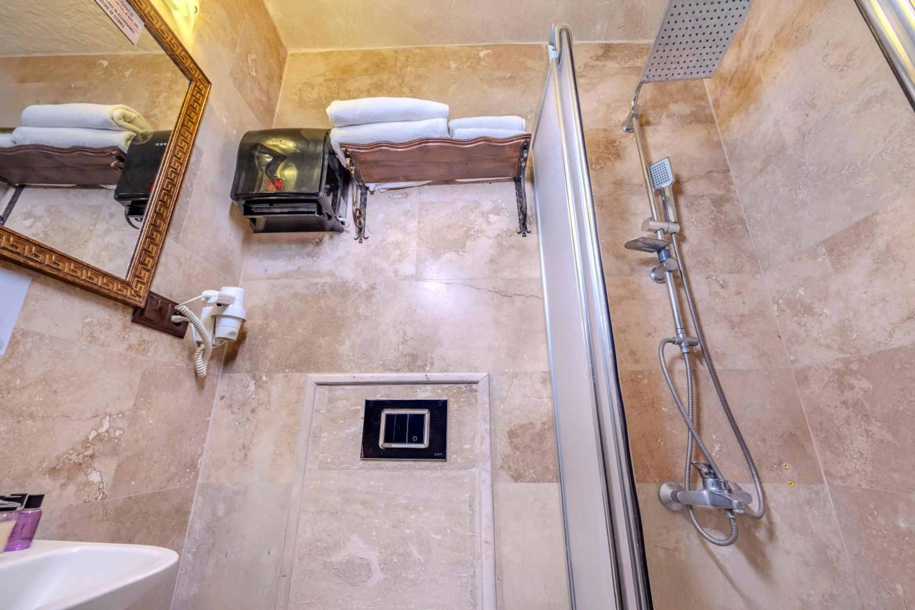 Shower in Ascension Cave Suites - Special Class
