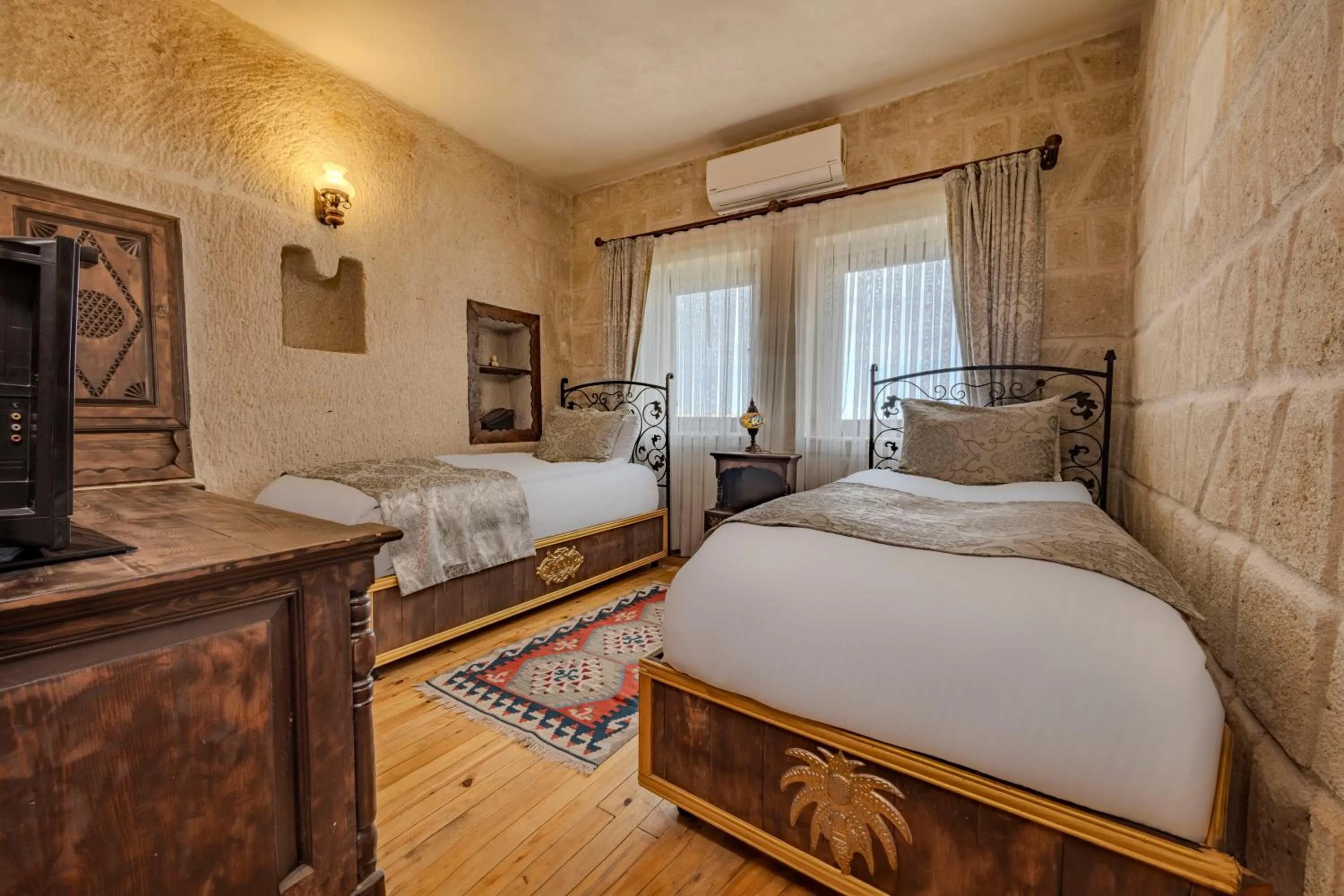 Bed in Ascension Cave Suites - Special Class