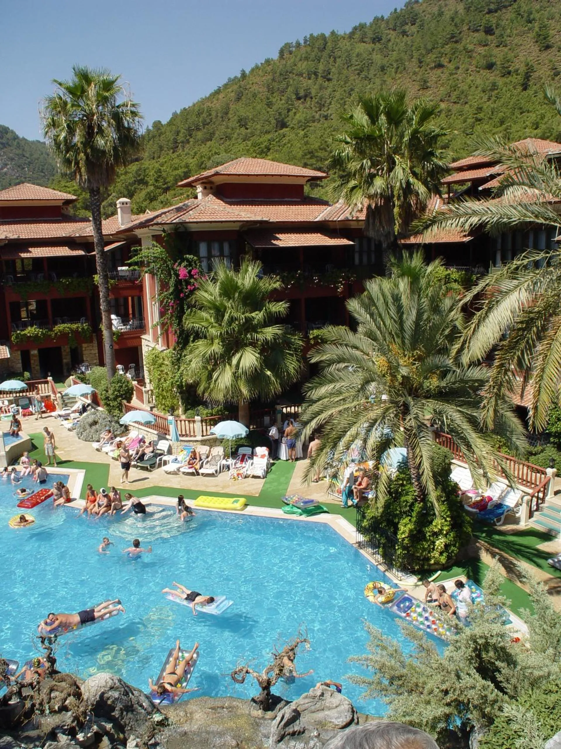 Day in Grand Aquarium