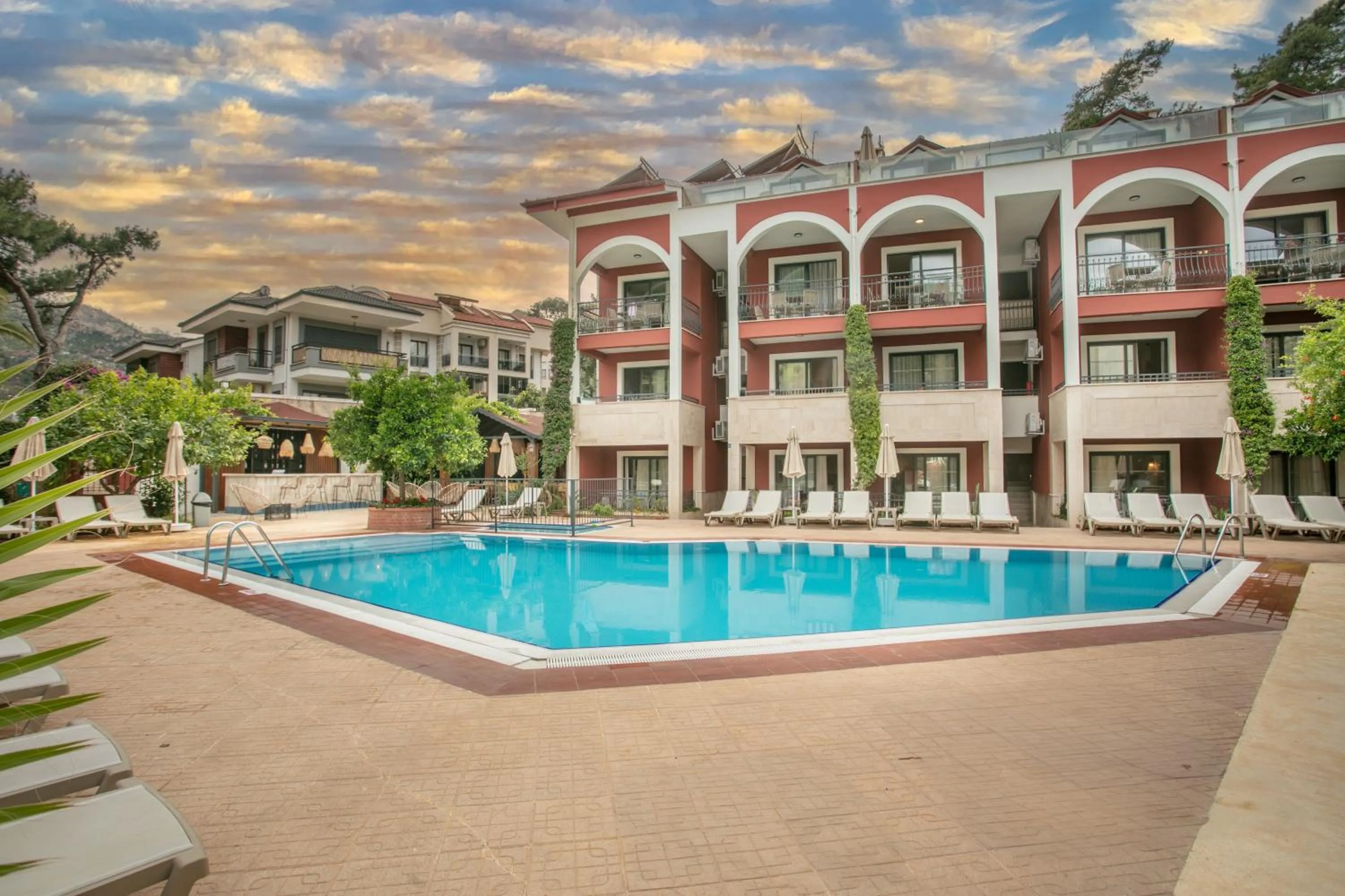 Swimming pool in Grand Aquarium